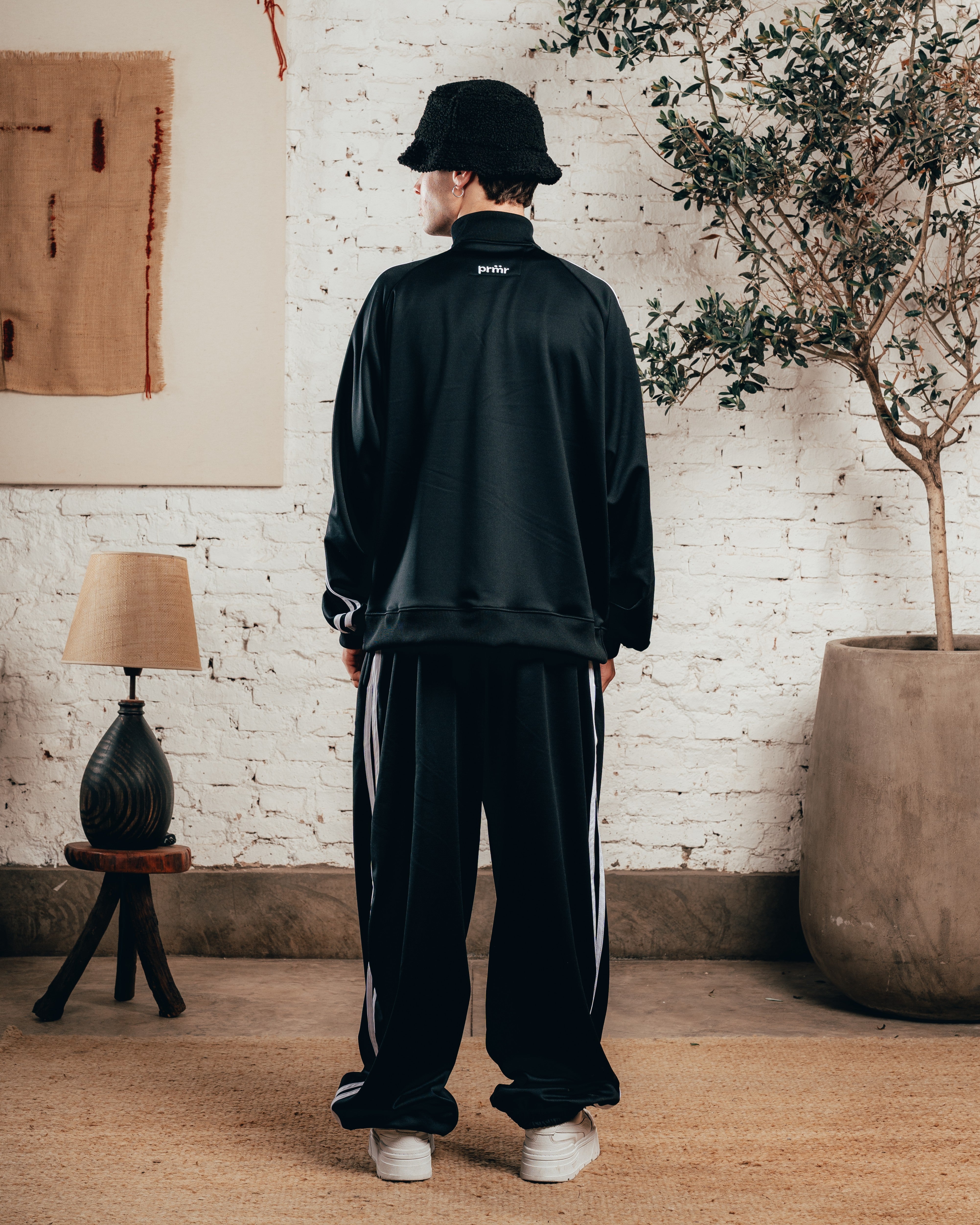 CONJUNTO DEPORTIVO [ PRIMARI ] STRIPE BLACK