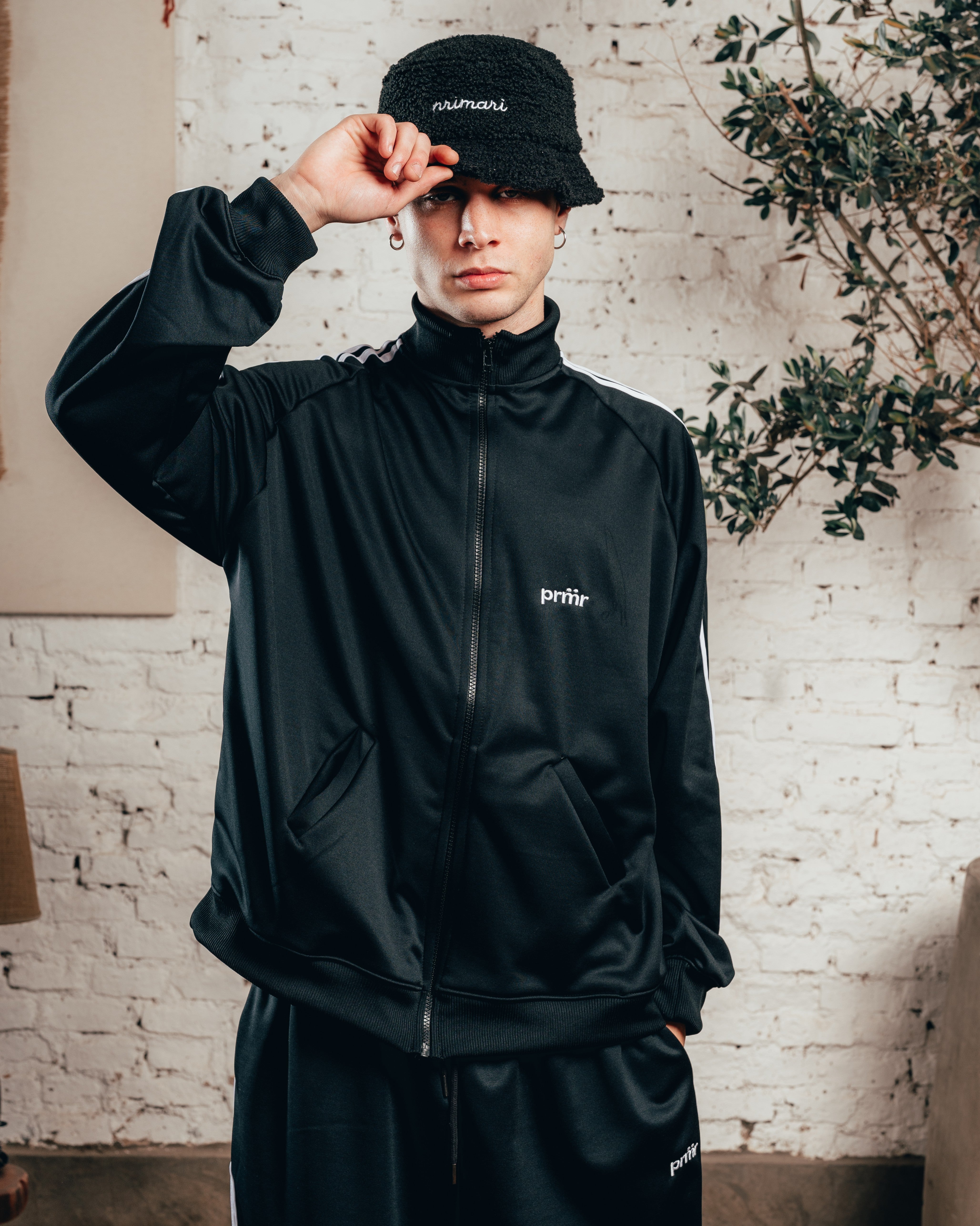 CONJUNTO DEPORTIVO [ PRIMARI ] STRIPE BLACK