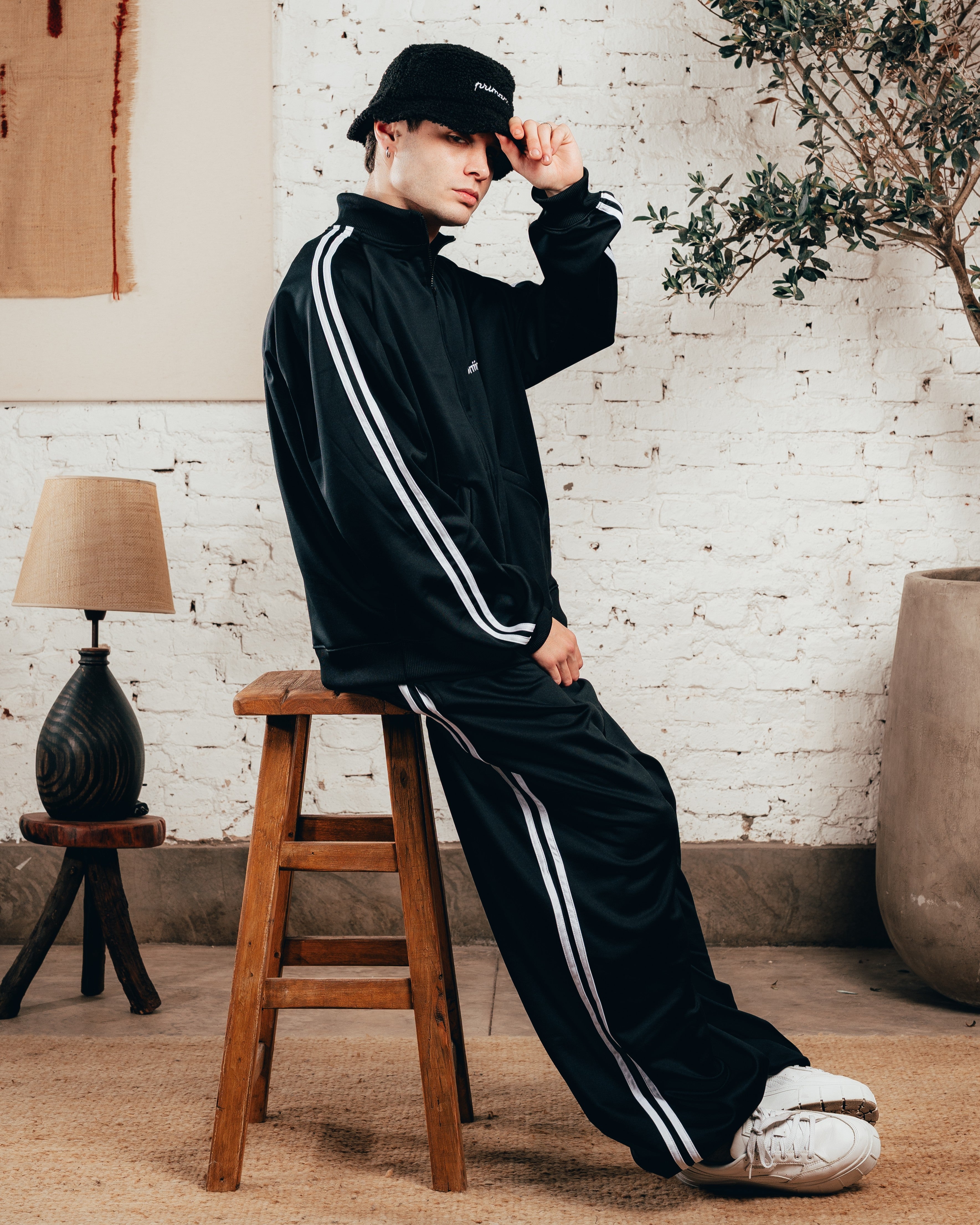 CONJUNTO DEPORTIVO [ PRIMARI ] STRIPE BLACK