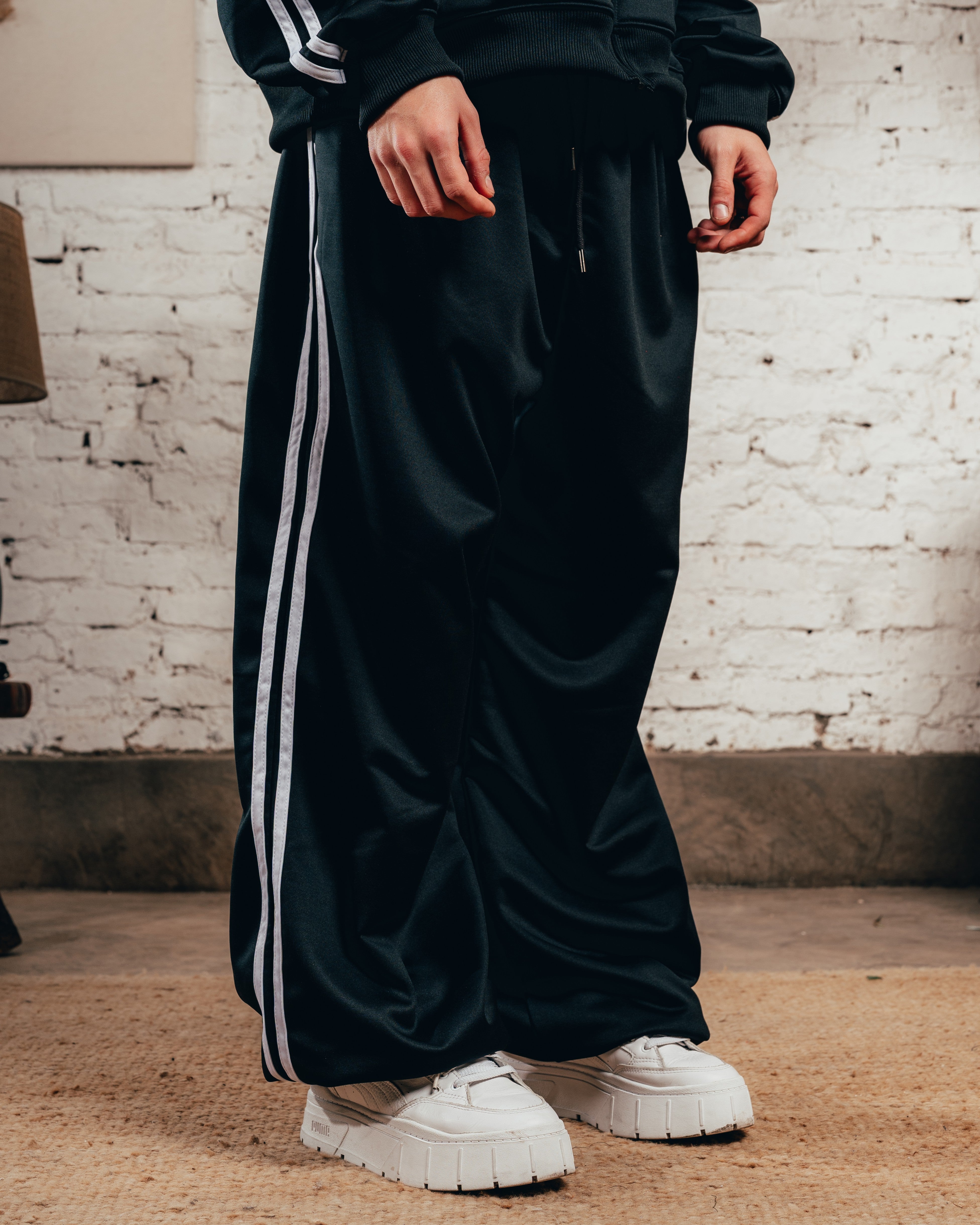 JOGGER DEPORTIVO [ PRIMARI ] STRIPE BLACK