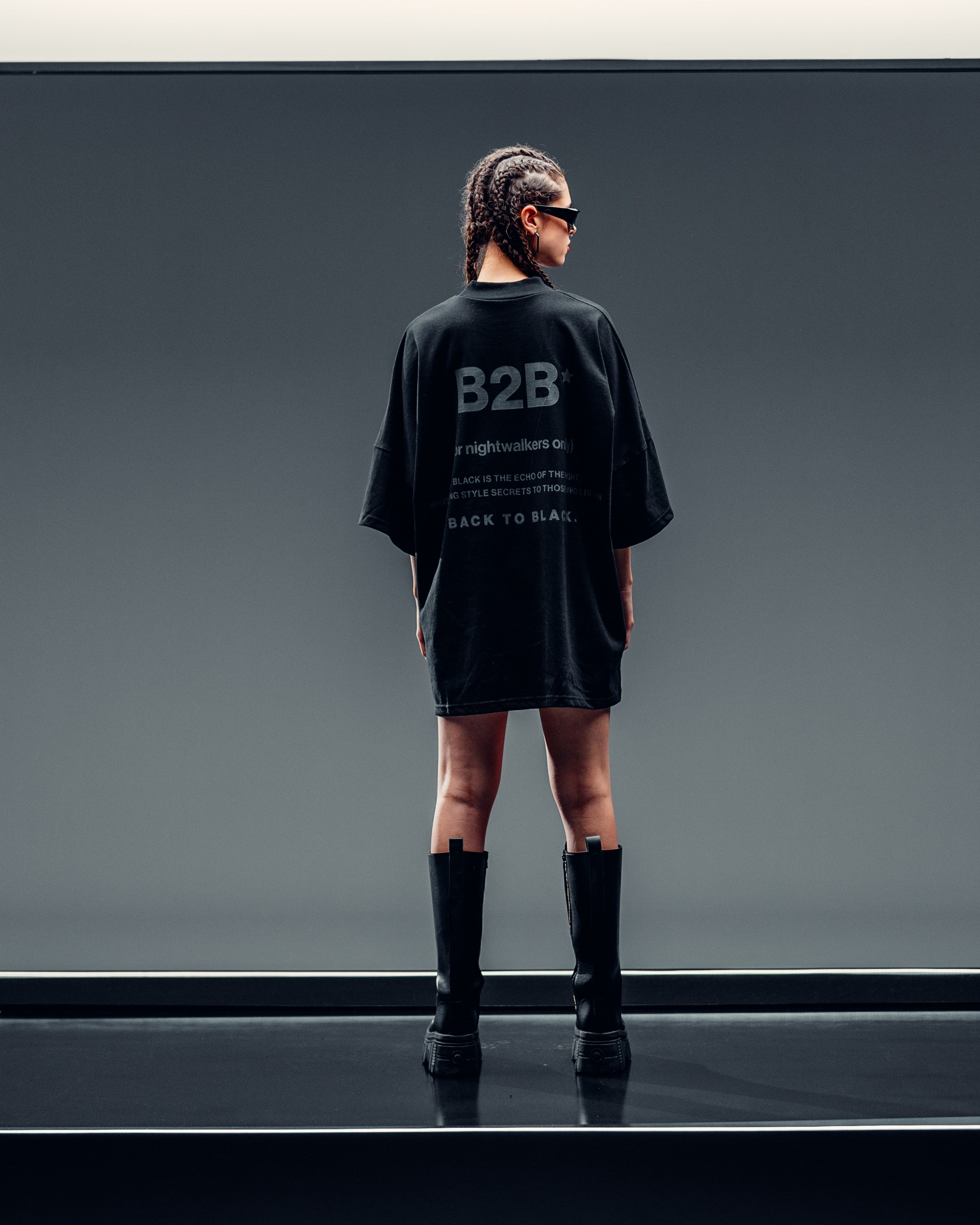 REMERA OVERSIZED [ B2B ] LOGO BLACK