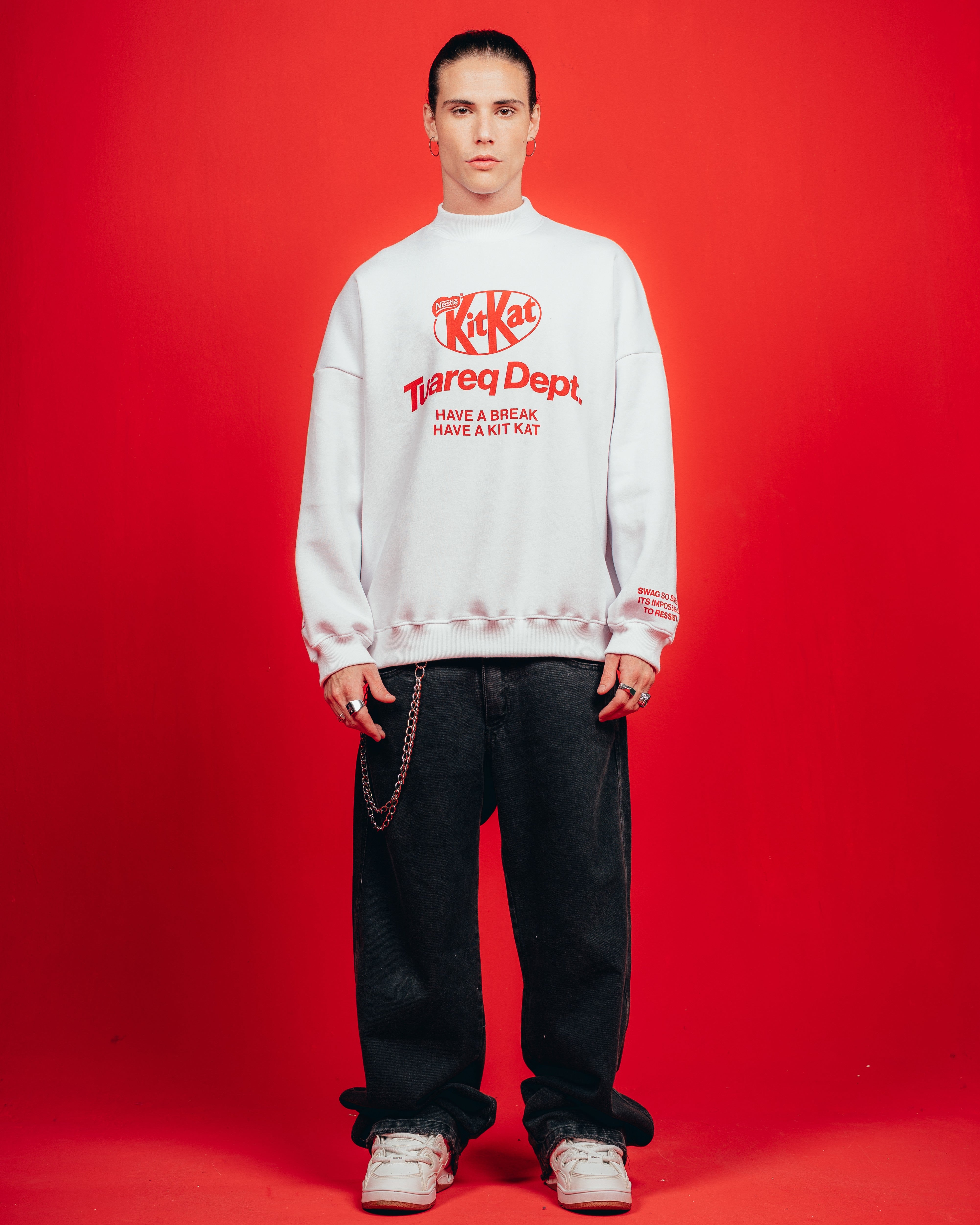 CREWNECK CANDY [ KIT KAT ] WHITE