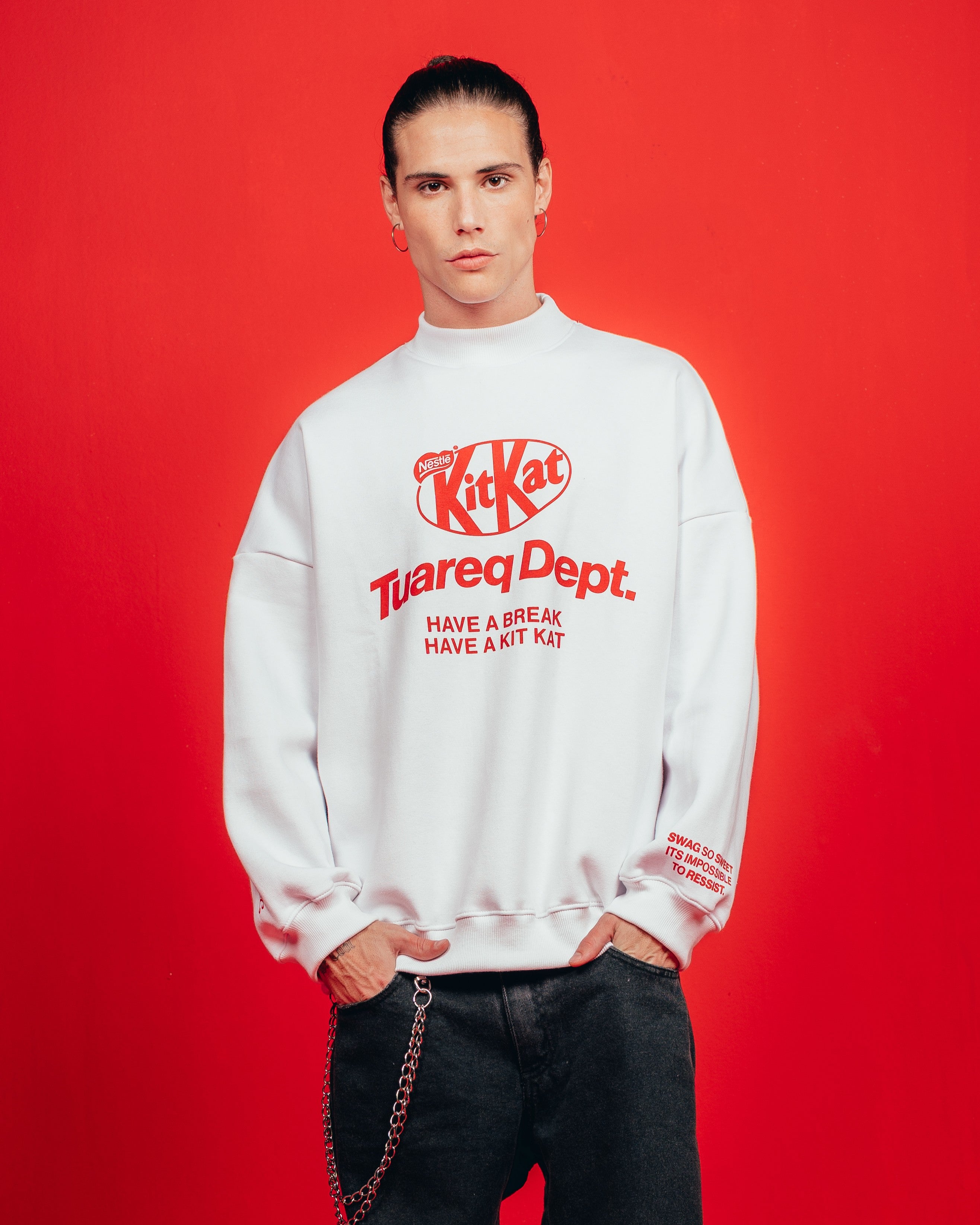 CREWNECK CANDY [ KIT KAT ] WHITE