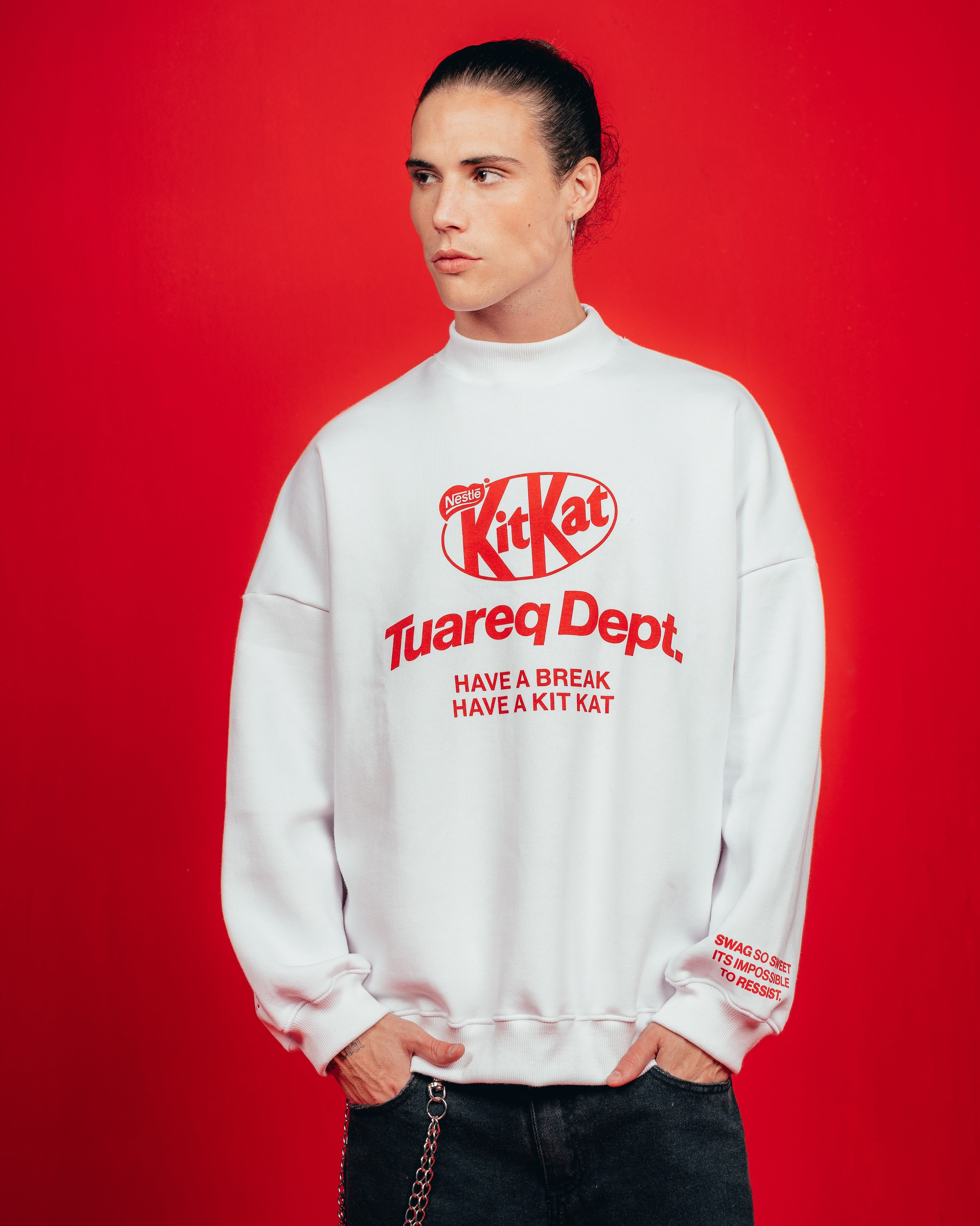 CREWNECK CANDY [ KIT KAT ] WHITE