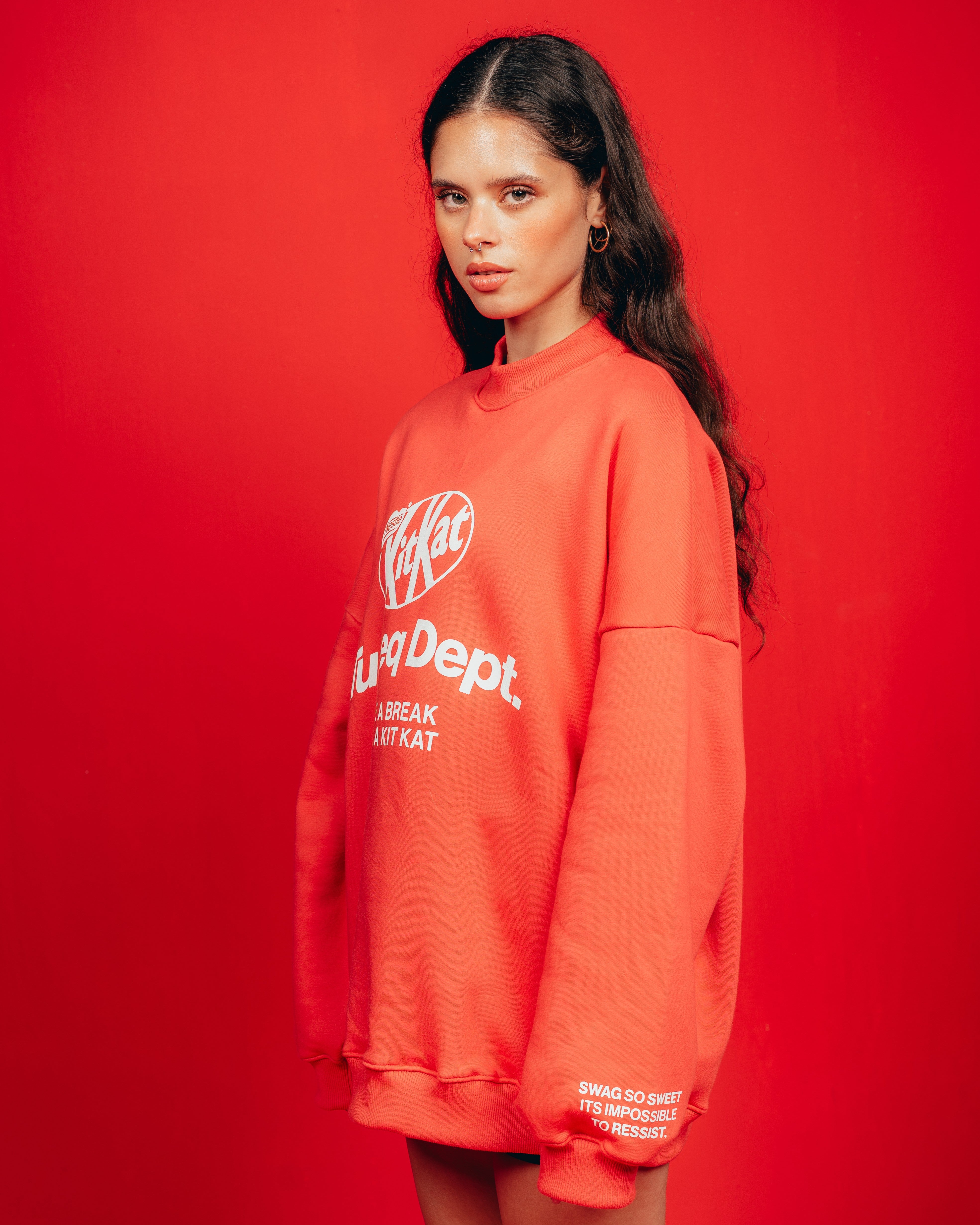 CREWNECK CANDY [ KIT KAT ] RED