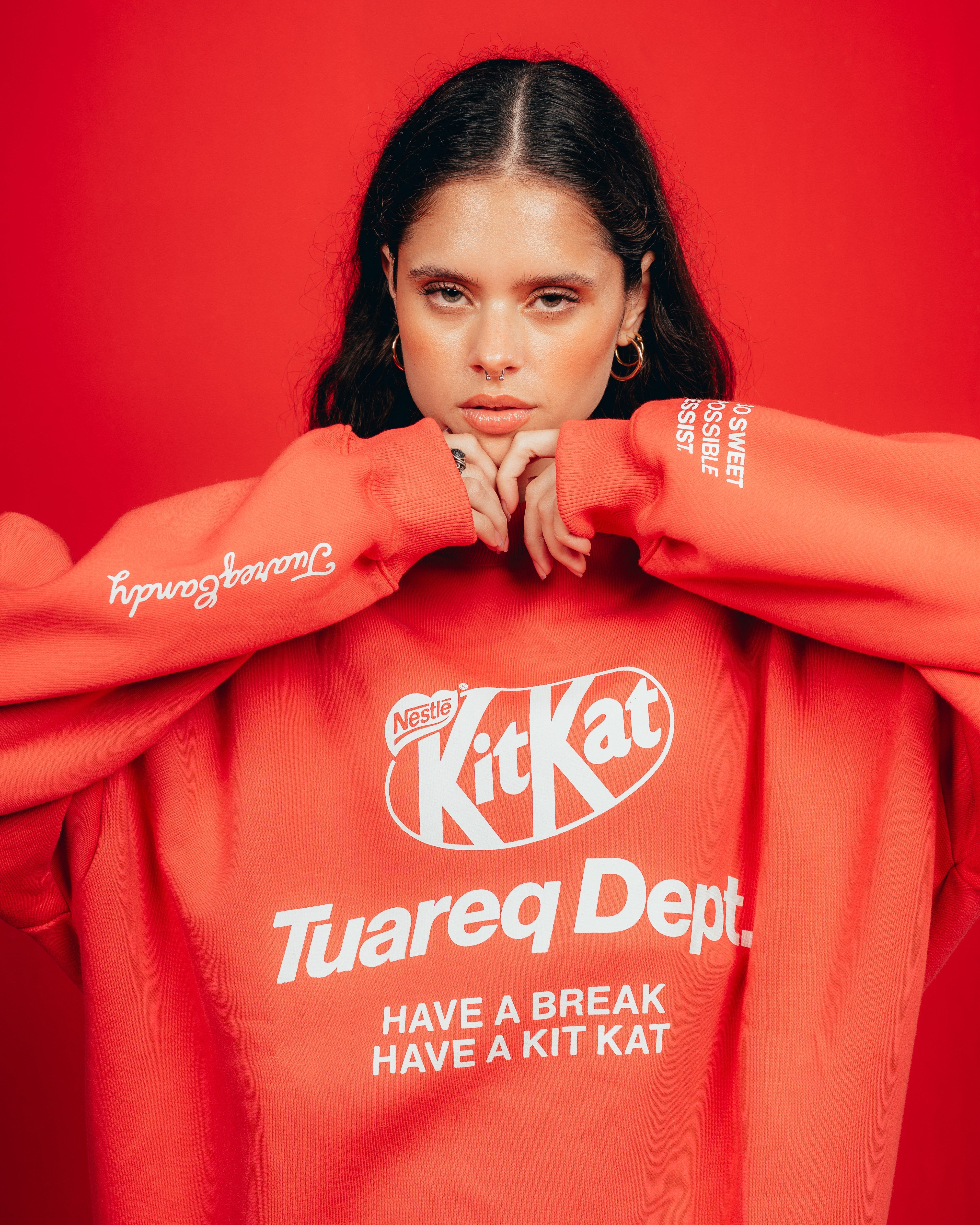 CREWNECK CANDY [ KIT KAT ] RED