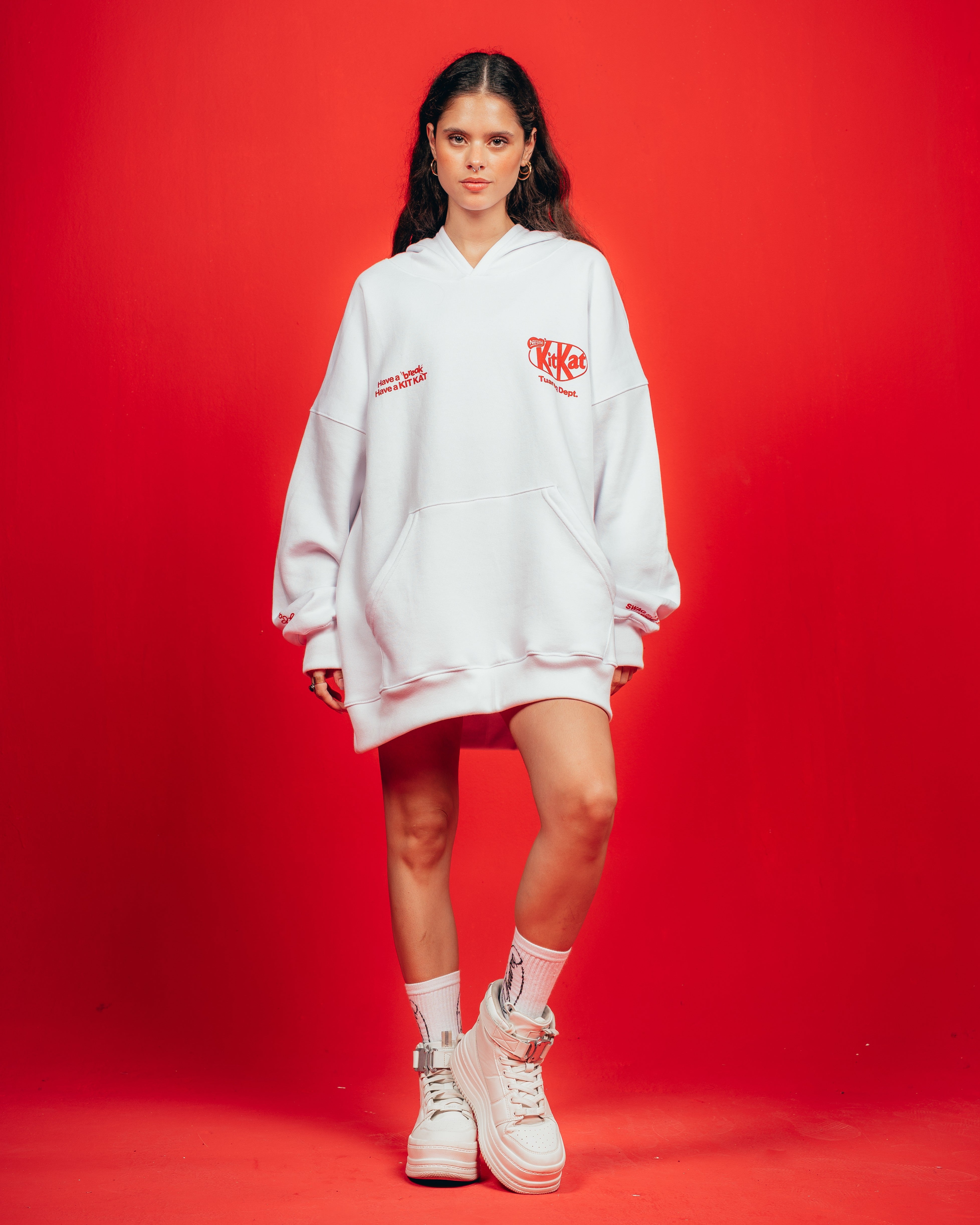 HOODIE PESADO CANDY [ KIT KAT ] WHITE