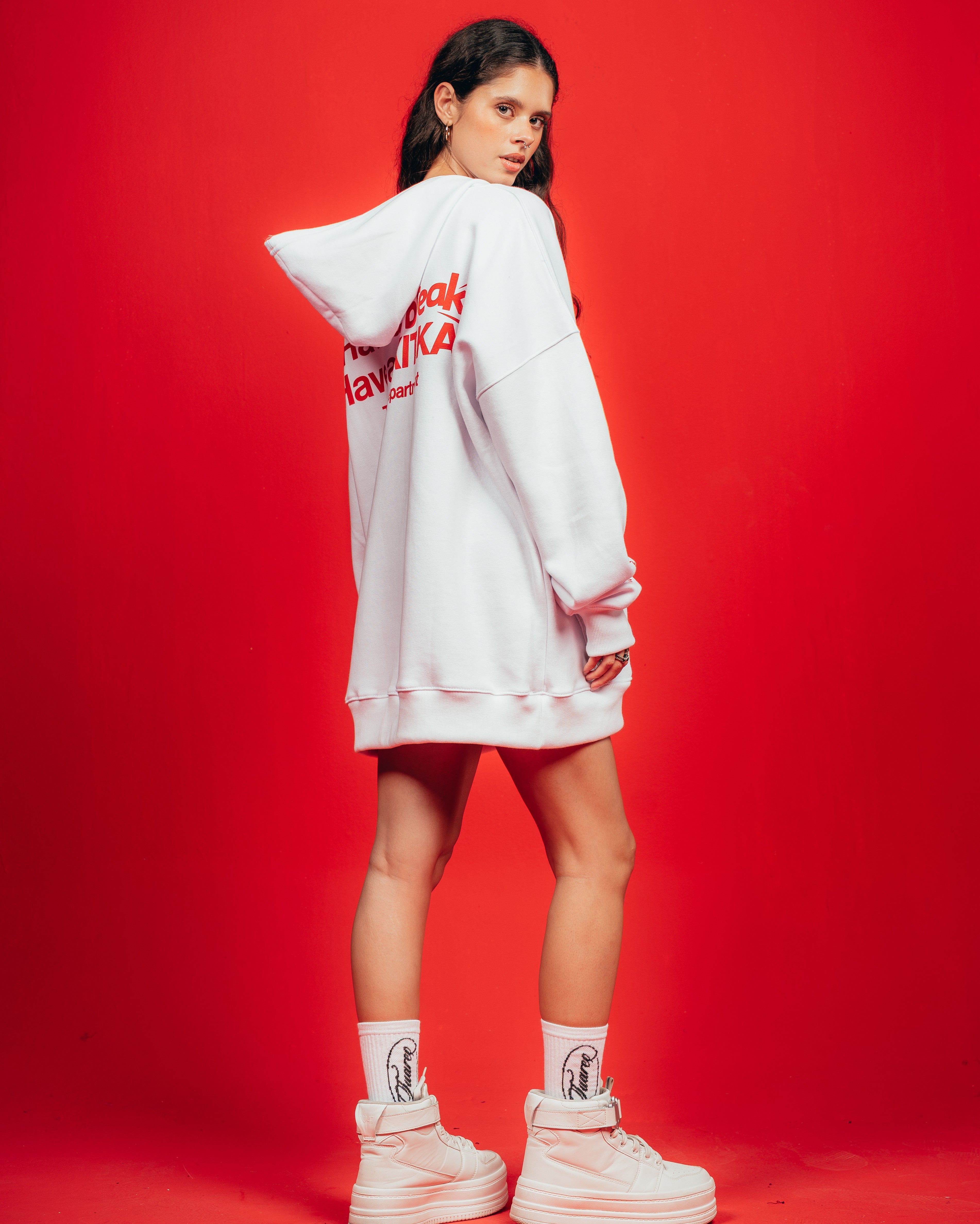 HOODIE PESADO CANDY [ KIT KAT ] WHITE