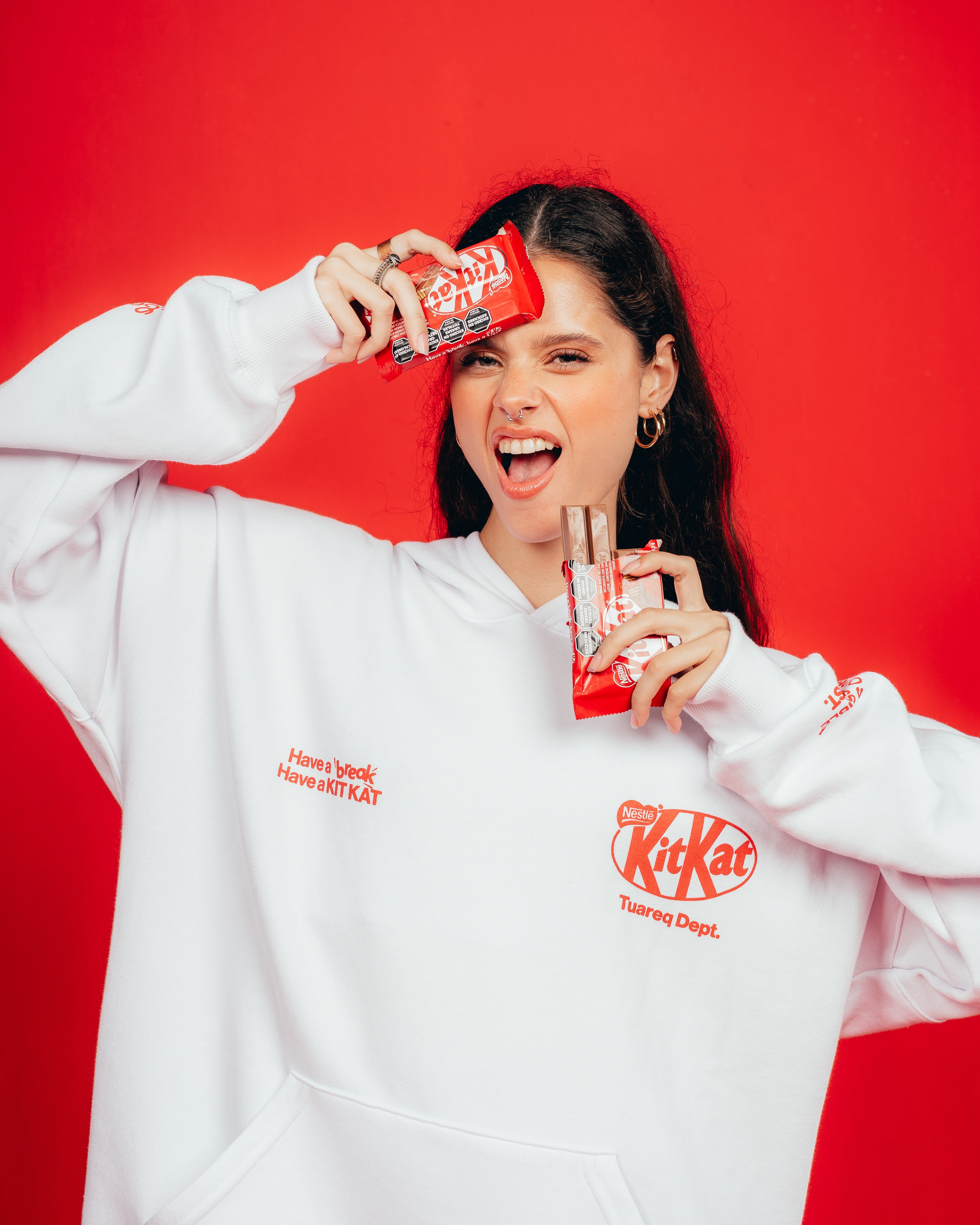 HOODIE PESADO CANDY [ KIT KAT ] WHITE