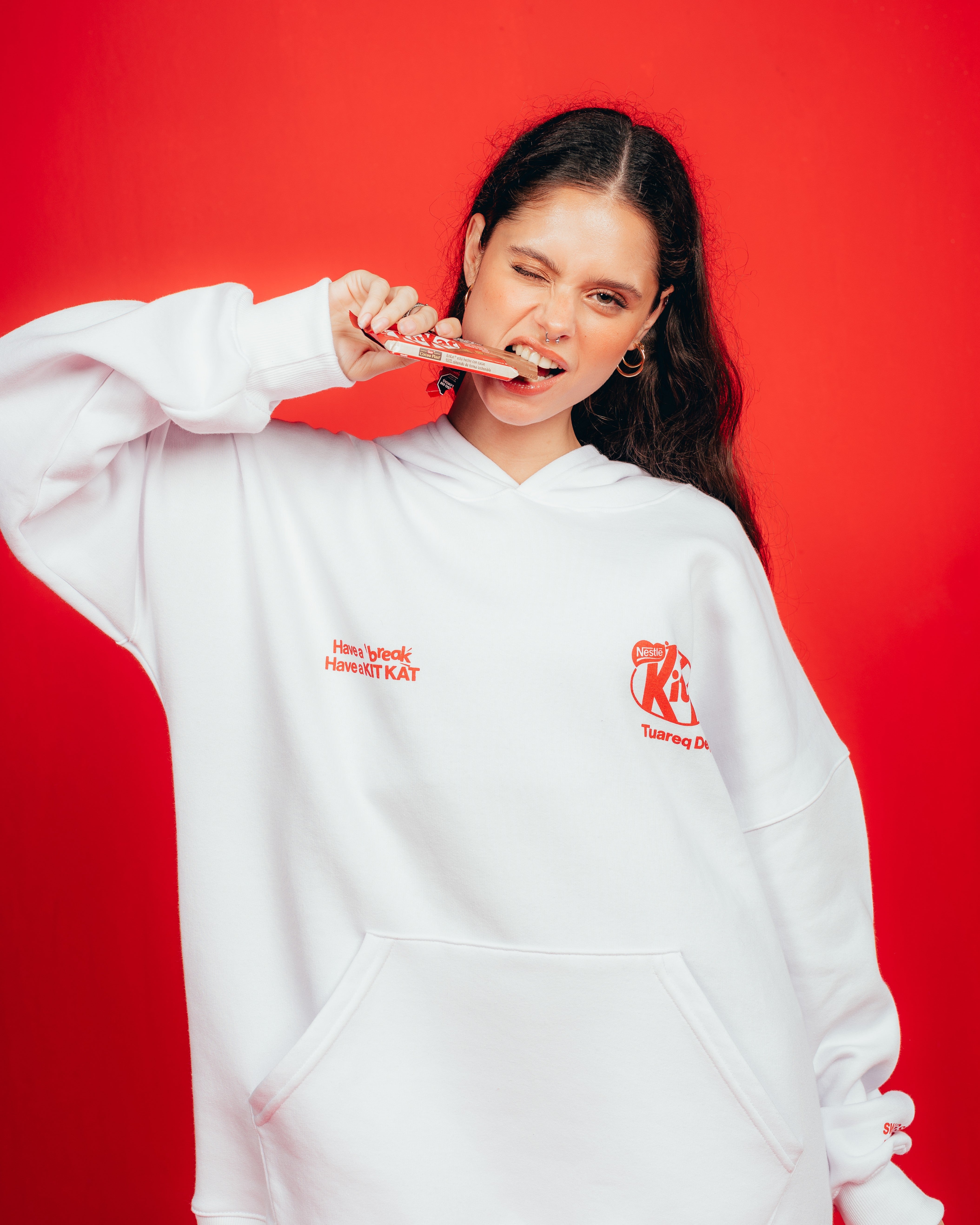 HOODIE PESADO CANDY [ KIT KAT ] WHITE