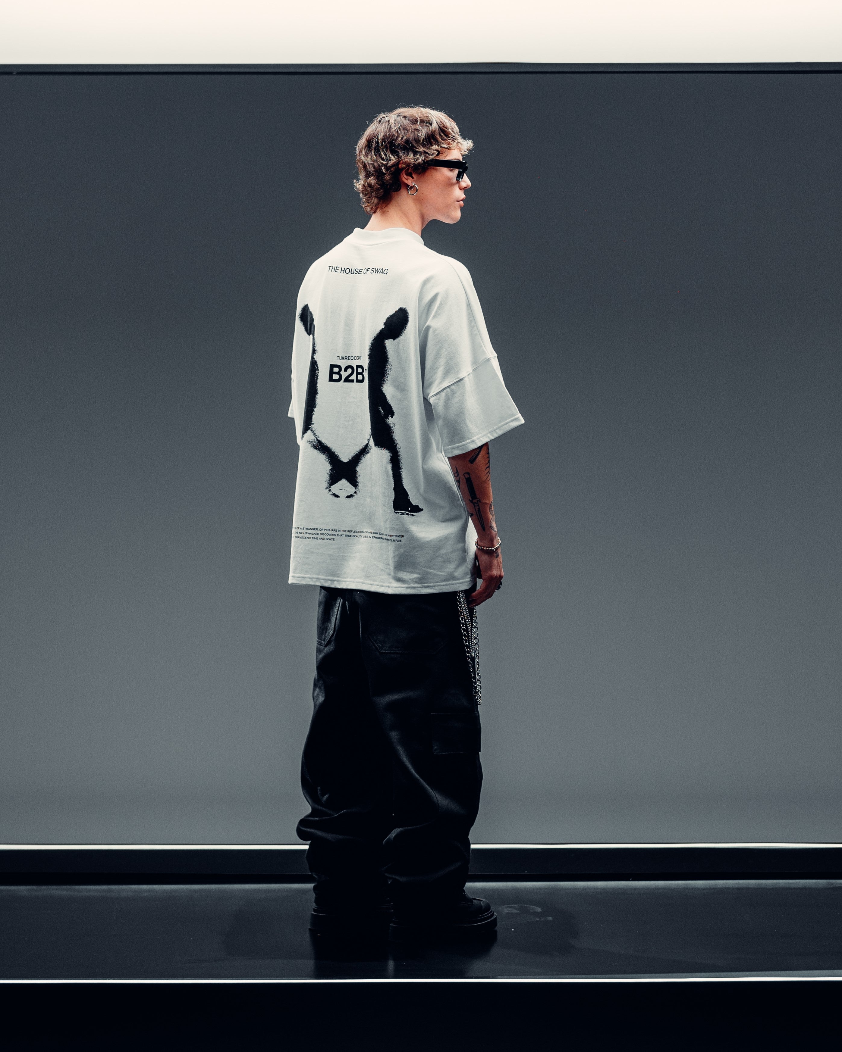 REMERA OVERSIZED [ B2B ] WALKER WHITE