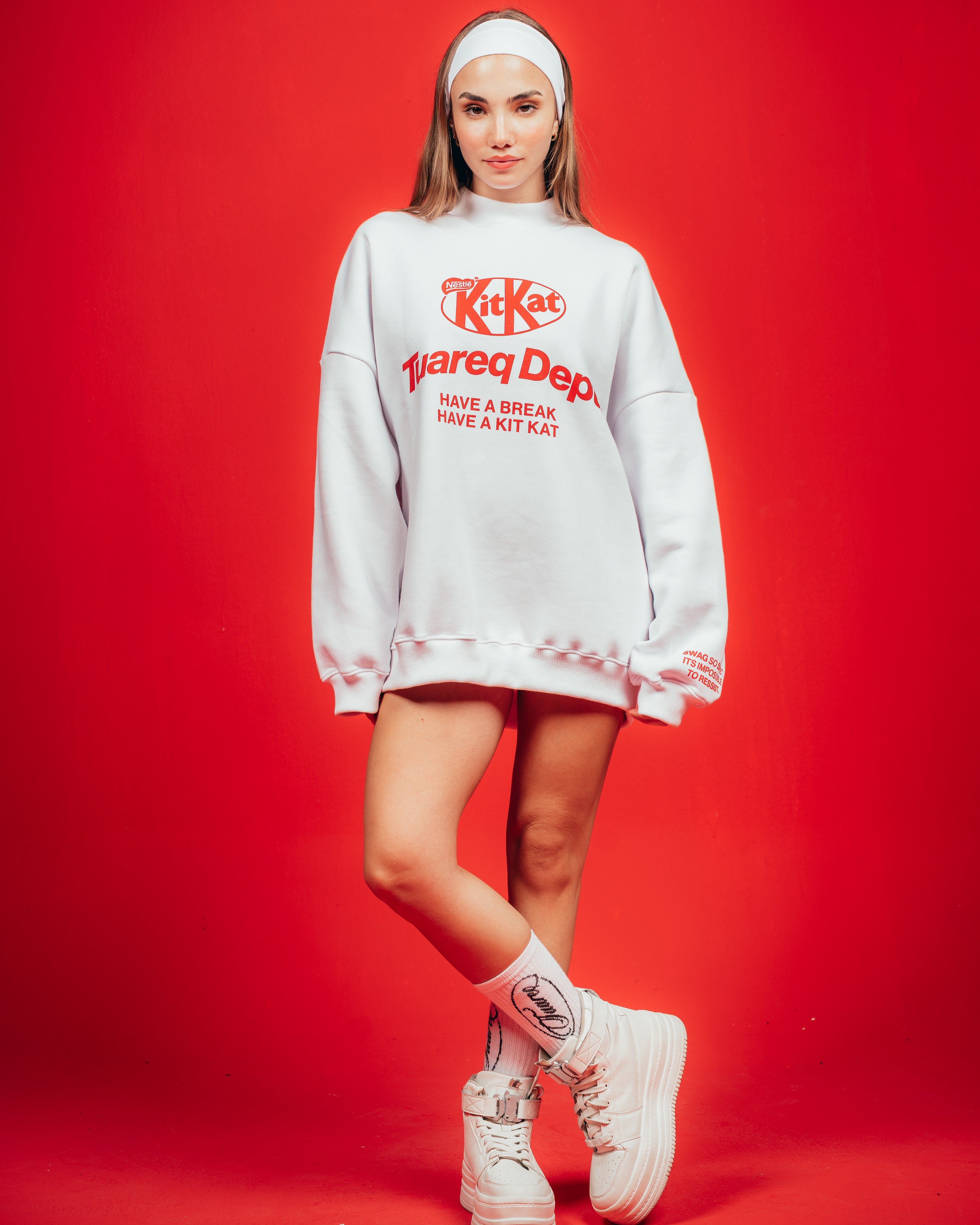 CREWNECK CANDY [ KIT KAT ] WHITE