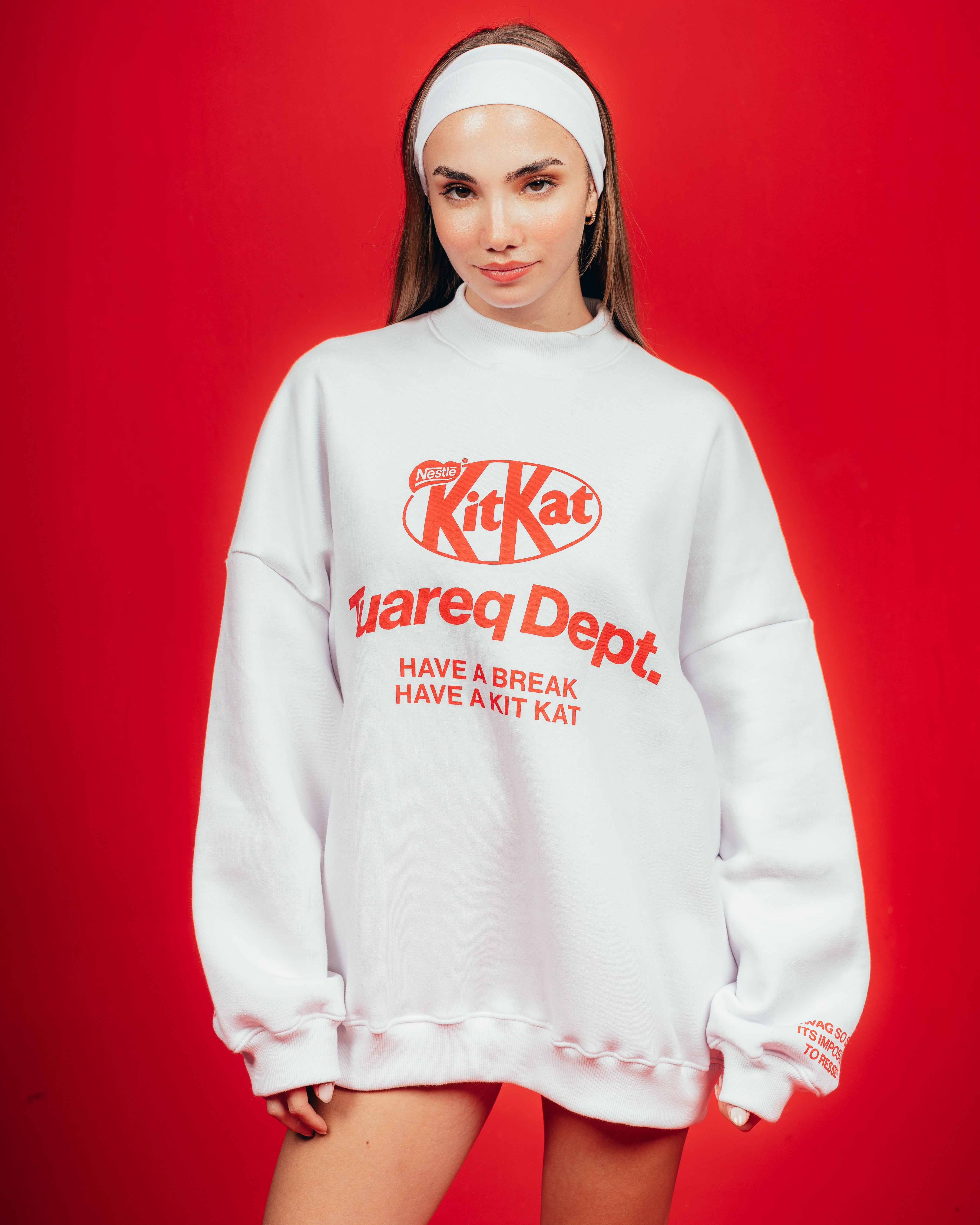 CREWNECK CANDY [ KIT KAT ] WHITE