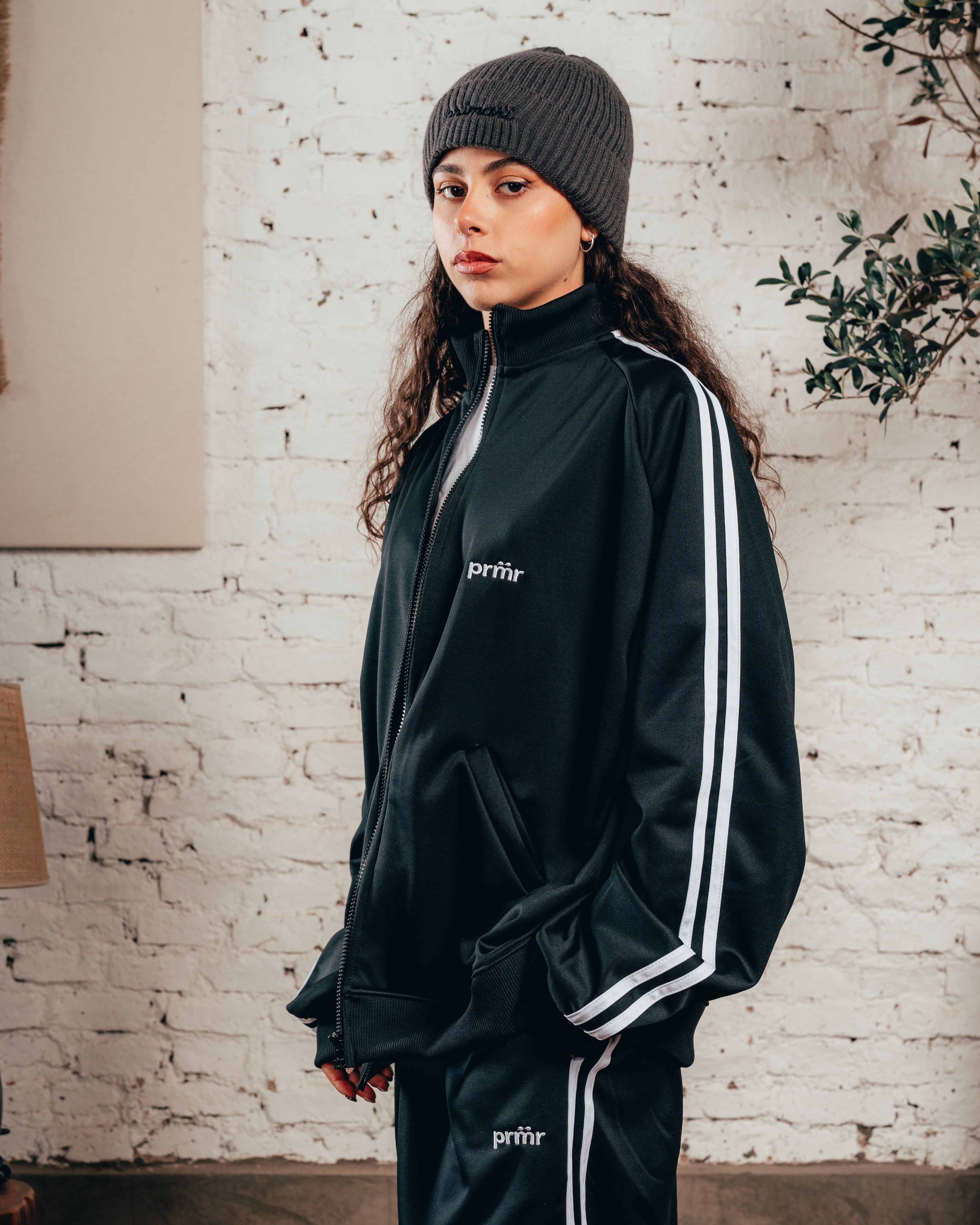 CONJUNTO DEPORTIVO [ PRIMARI ] STRIPE BLACK