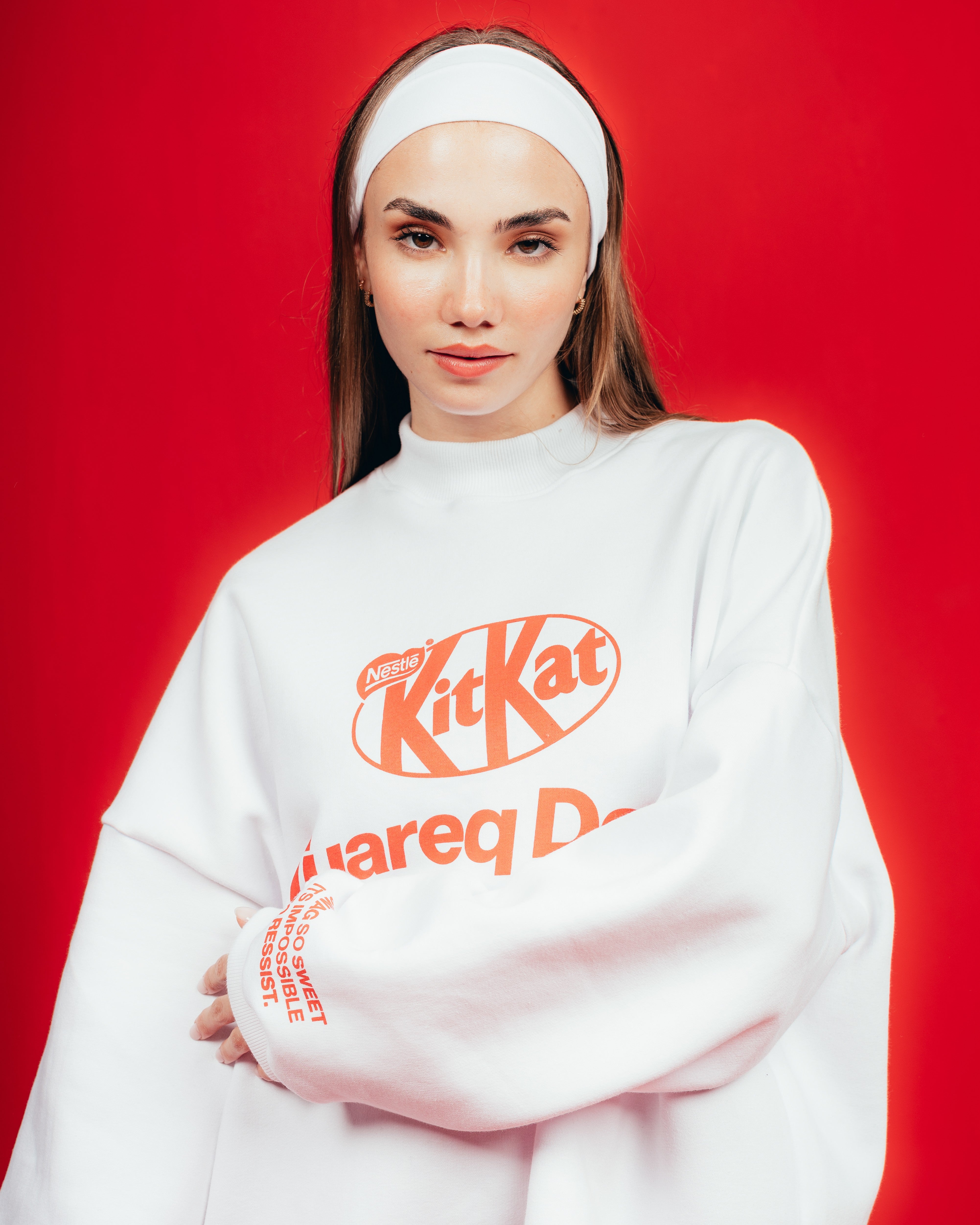 CREWNECK CANDY [ KIT KAT ] WHITE
