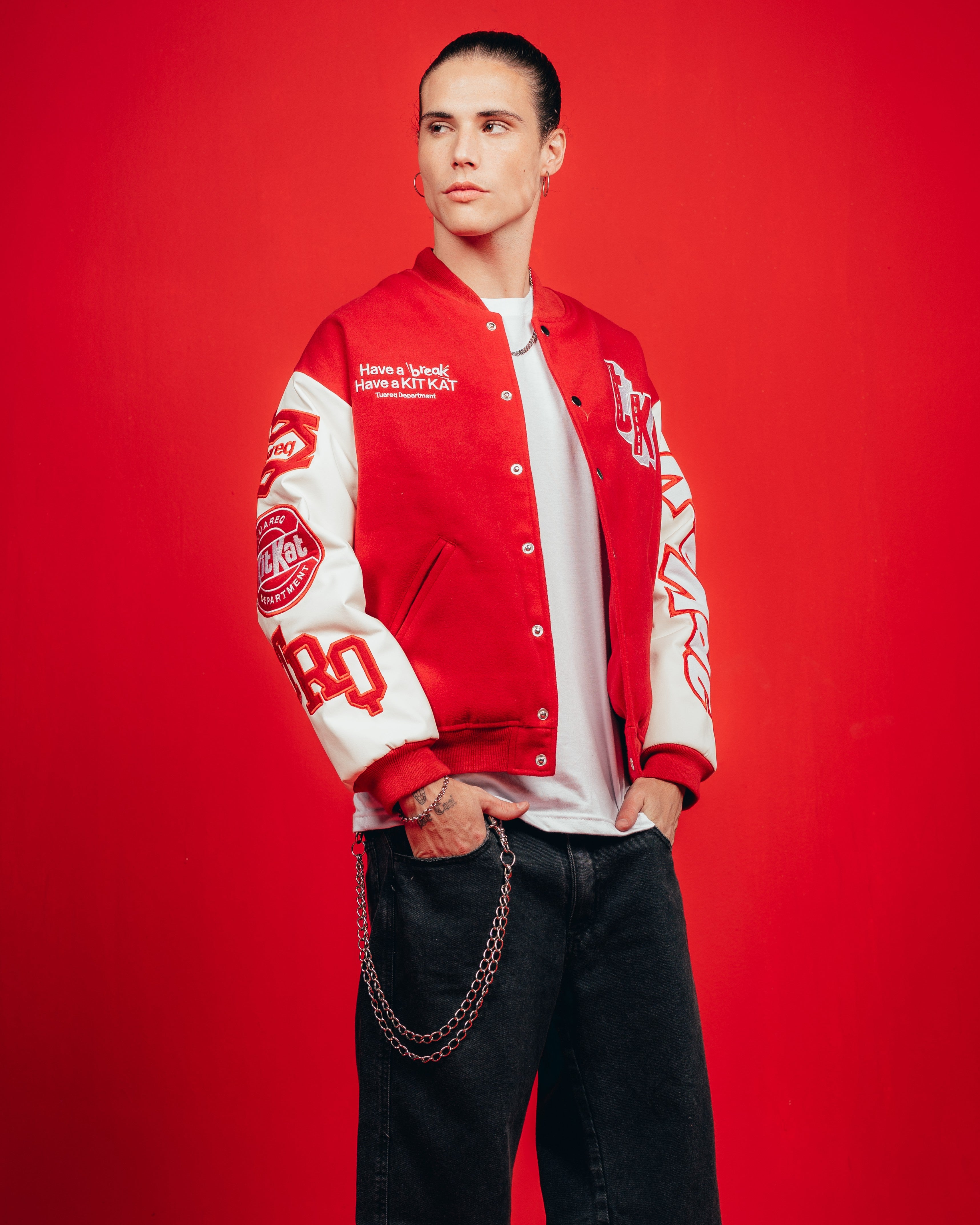 CAMPERA VARSITY CANDY [ KIT KAT ] RED
