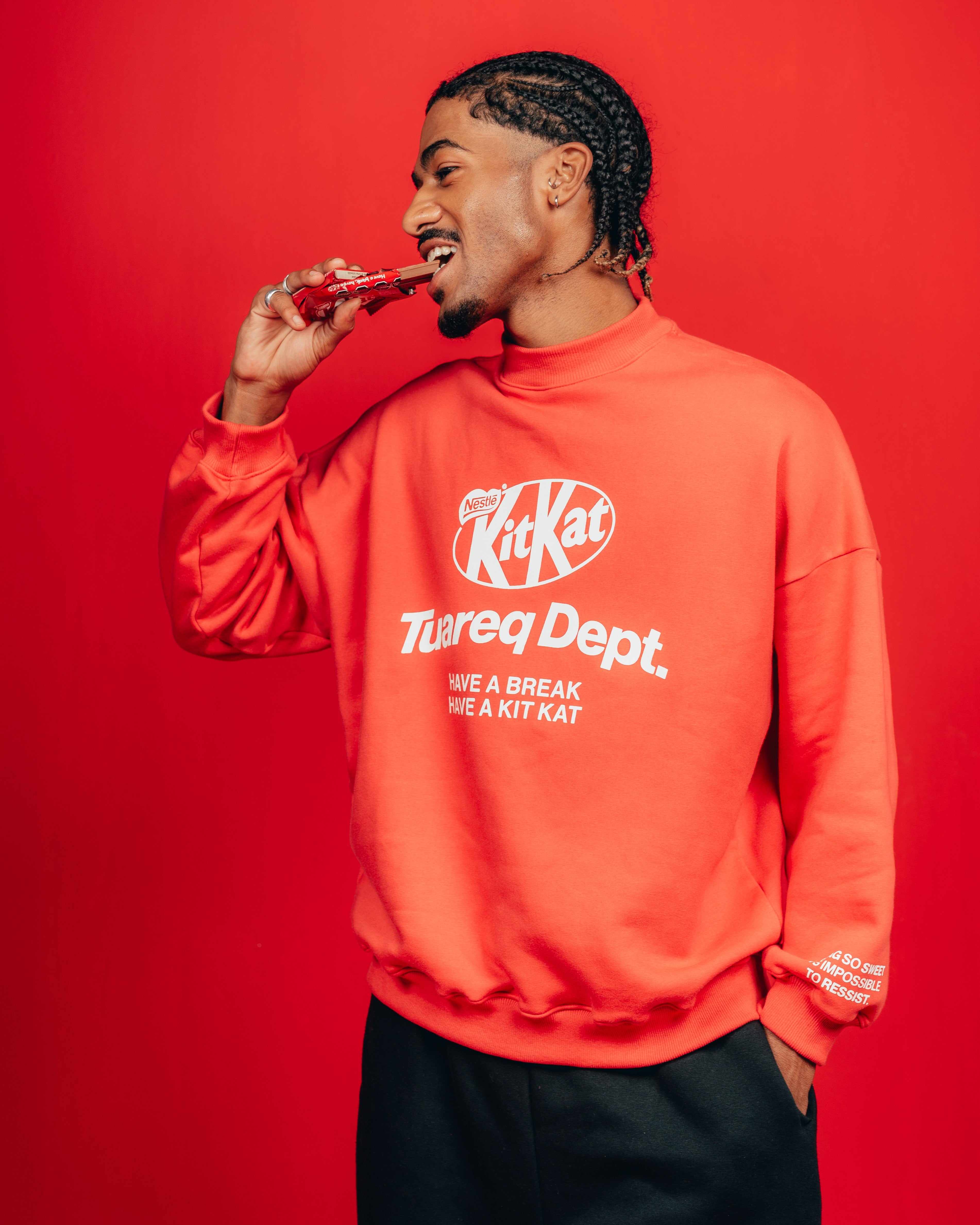 CREWNECK CANDY [ KIT KAT ] RED