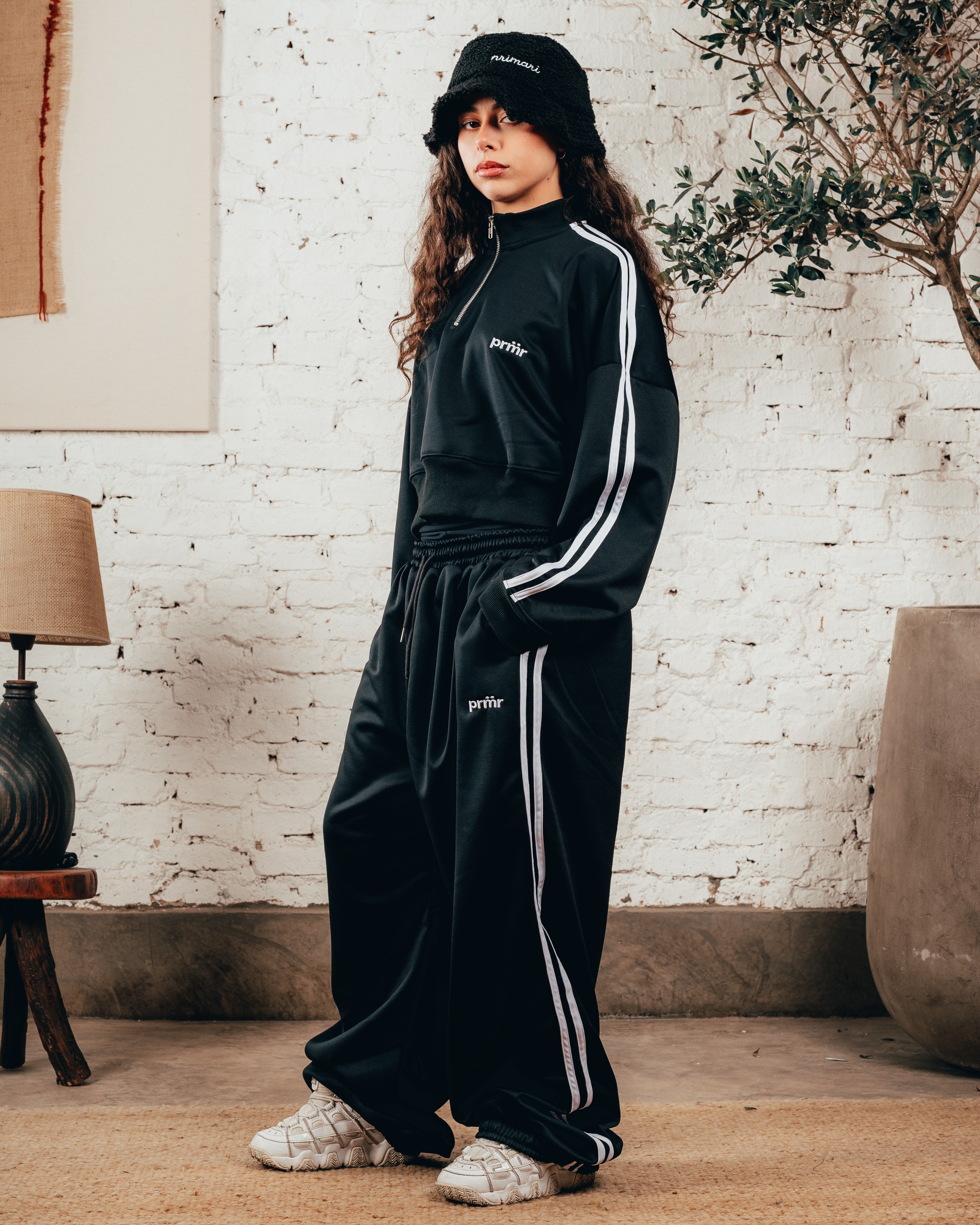 CROP MANGA LARGA [ PRIMARI ] STRIPE BLACK