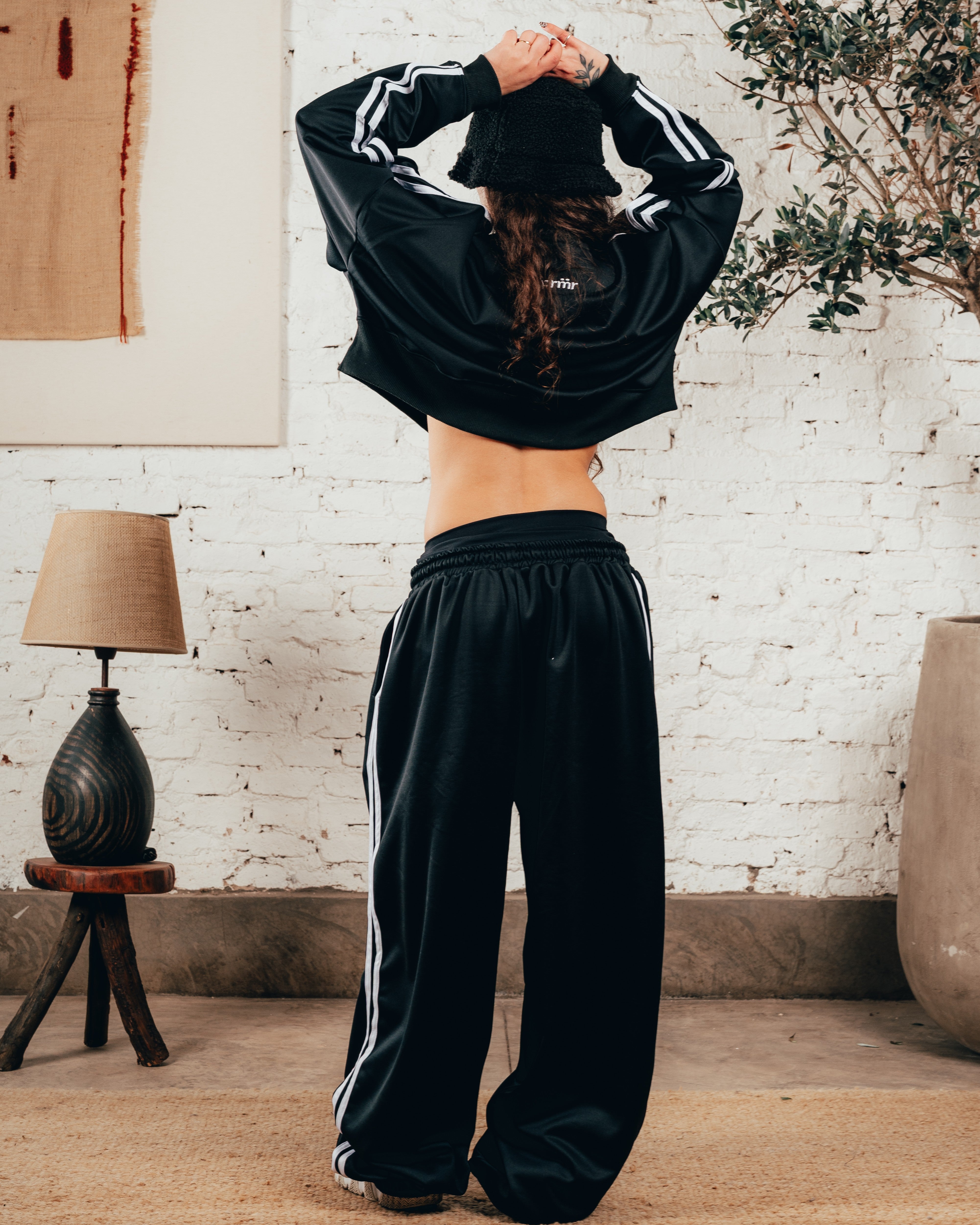 CROP MANGA LARGA [ PRIMARI ] STRIPE BLACK