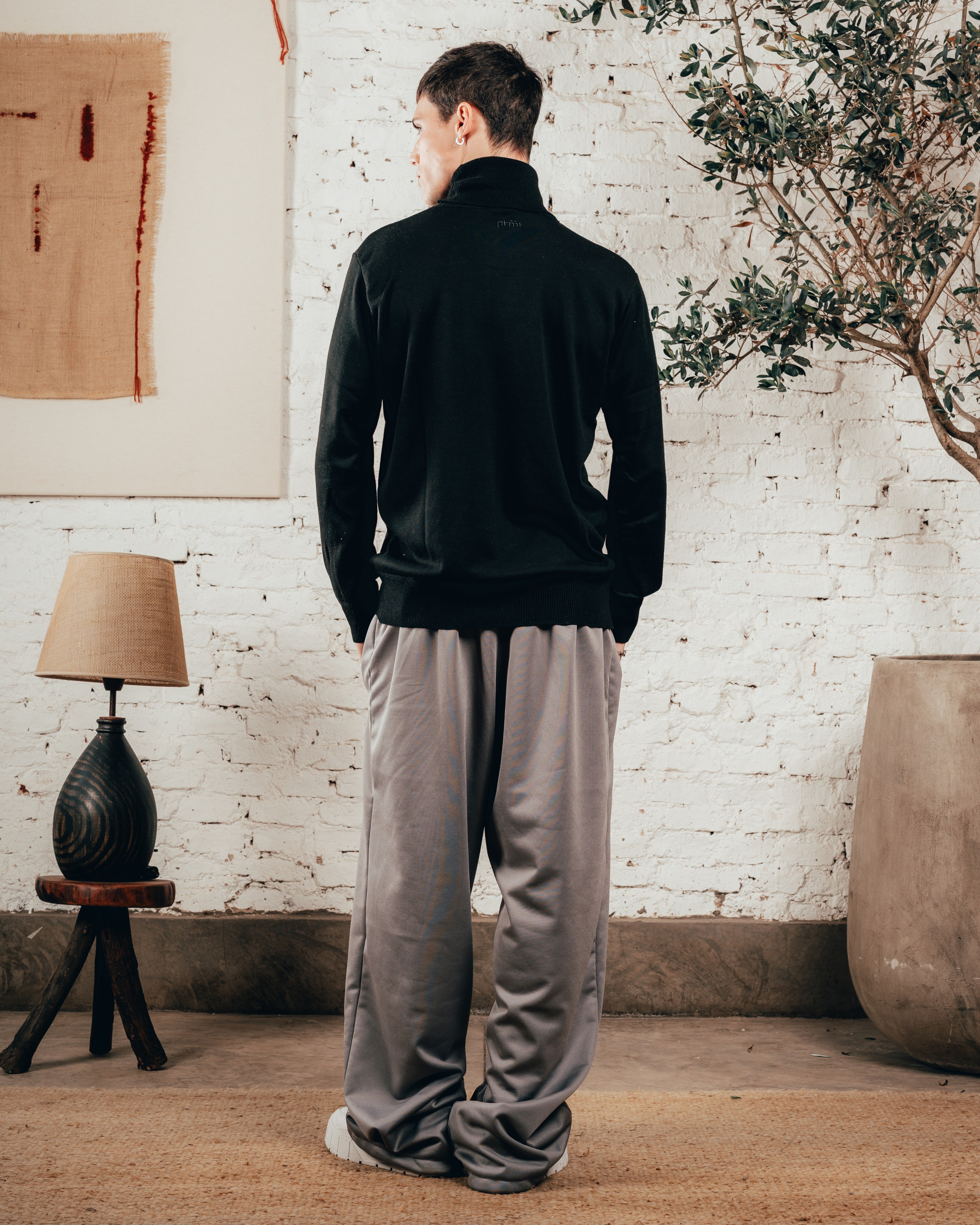 POLERA DE LANILLA [ PRIMARI ] NECK BLACK