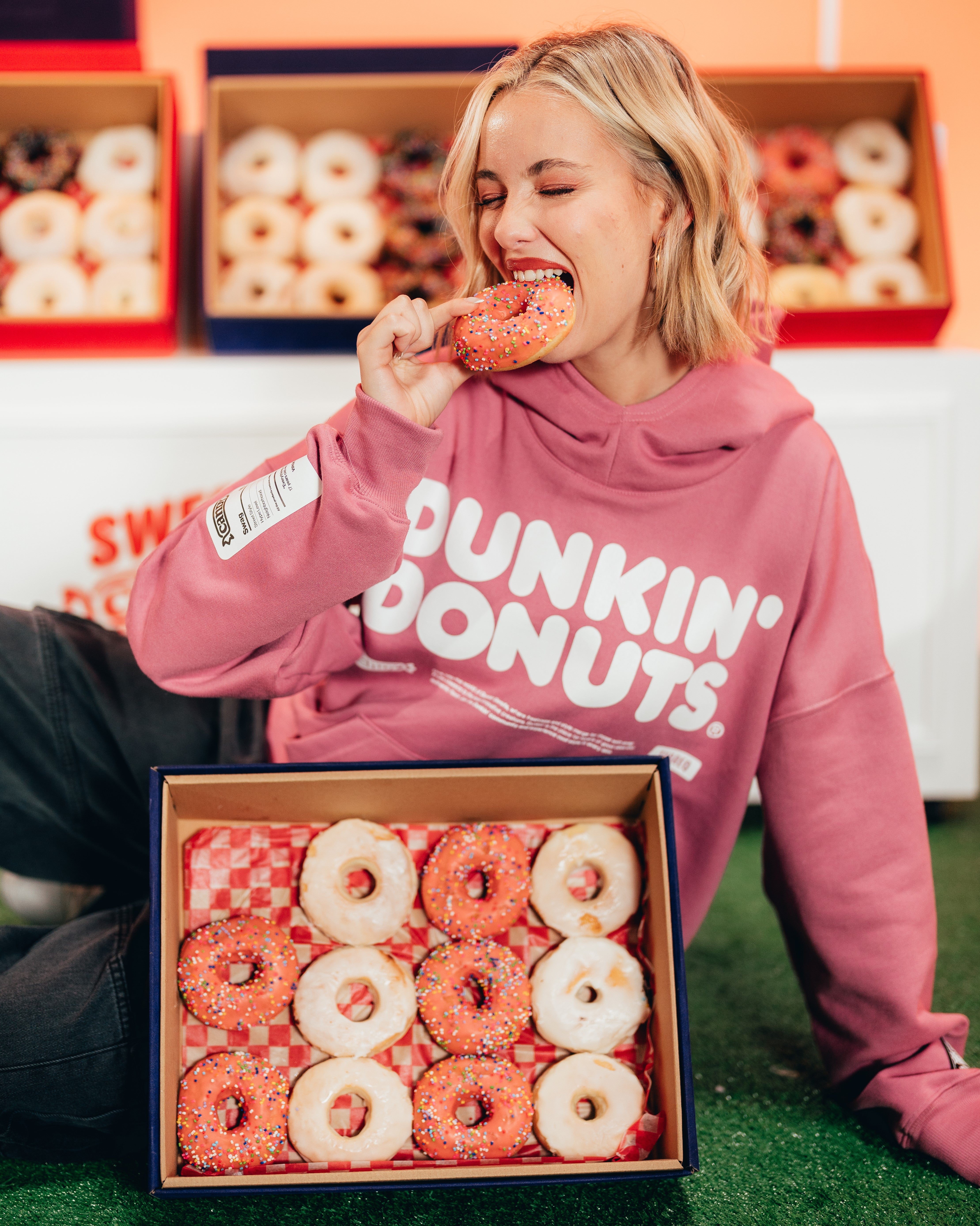 HOODIE PESADO [ DUNKIN DONUTS ] PINK