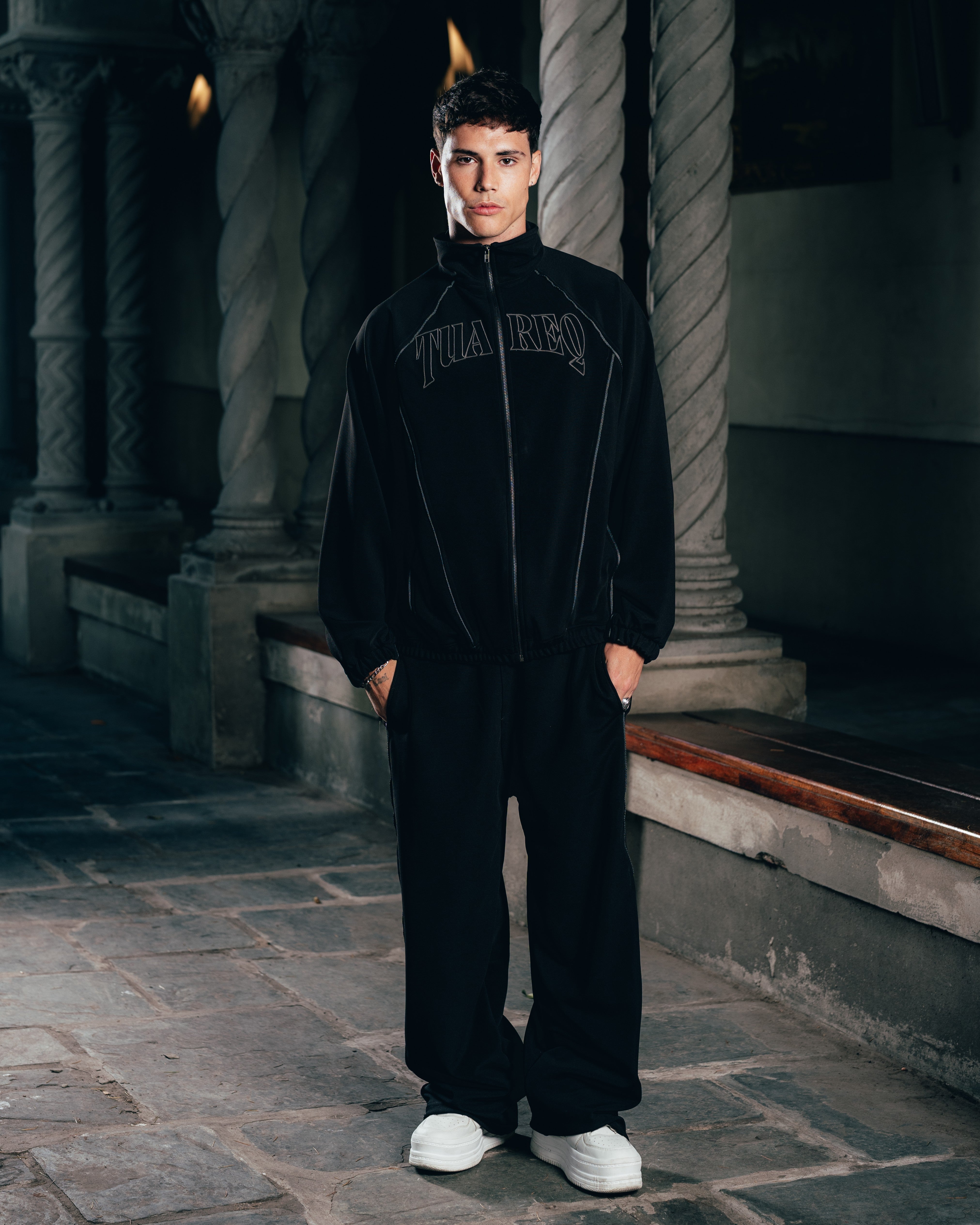CONJUNTO DEPORTIVO [ WARRIOR ] BLACK