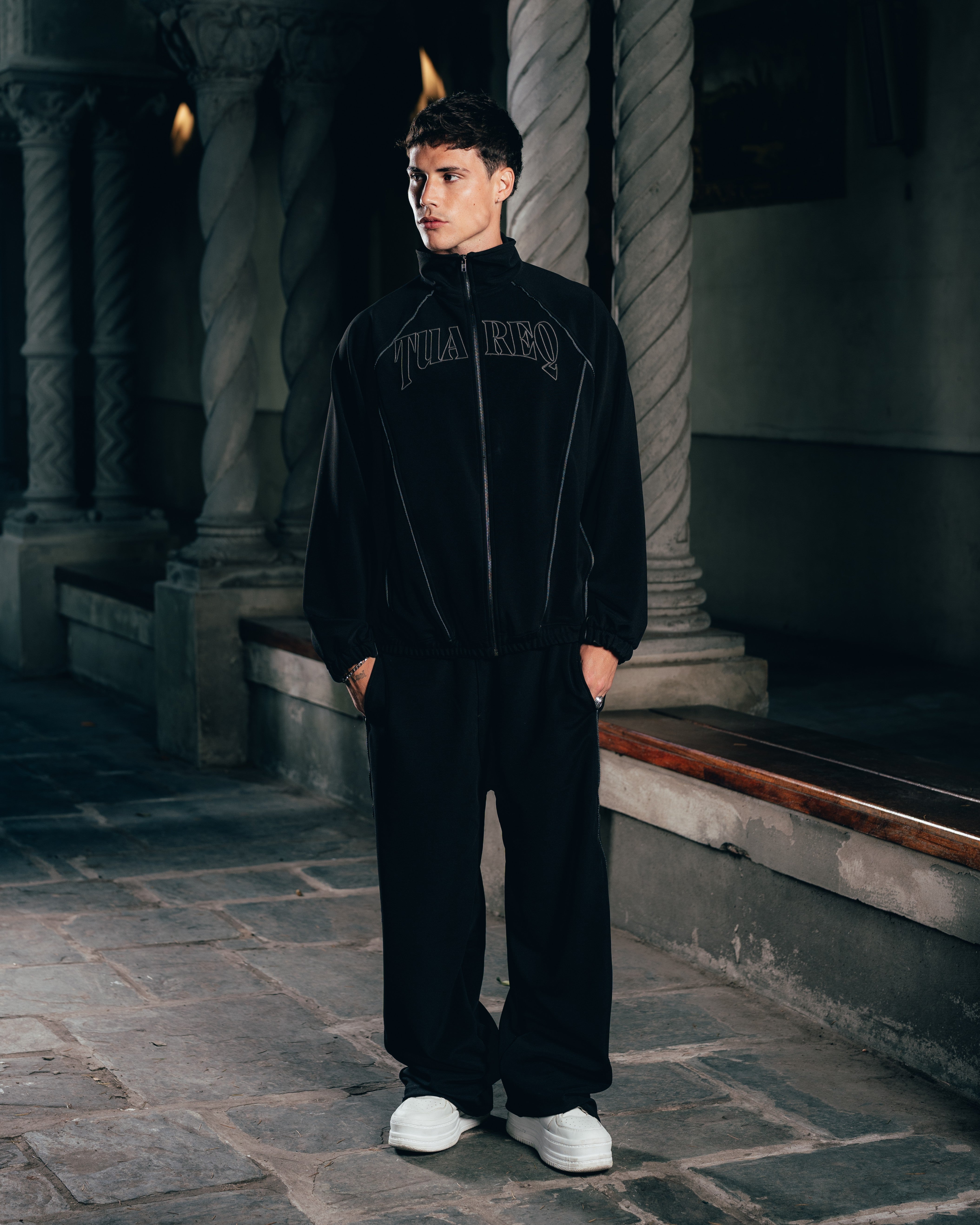 CONJUNTO DEPORTIVO [ WARRIOR ] BLACK