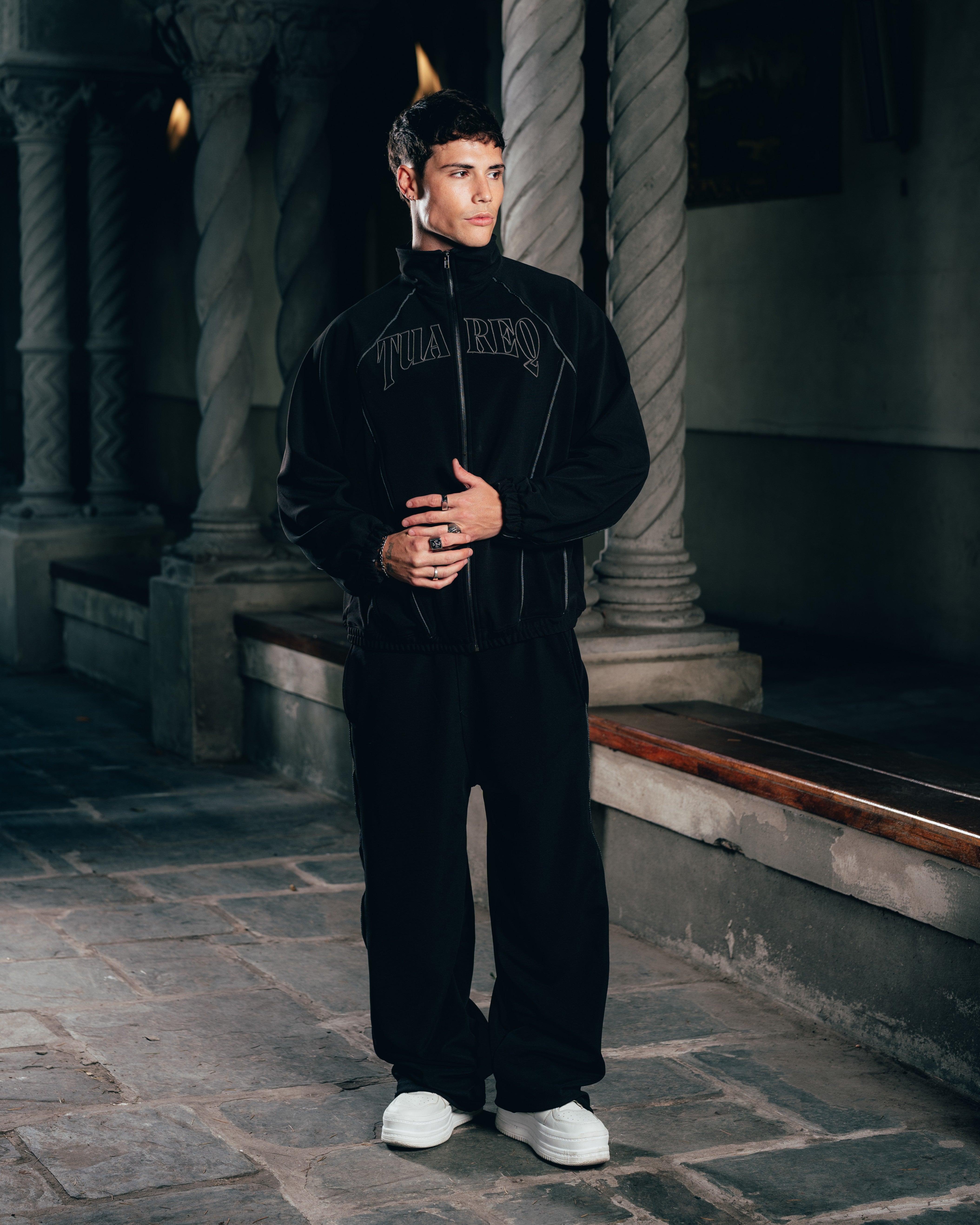 CONJUNTO DEPORTIVO [ WARRIOR ] BLACK