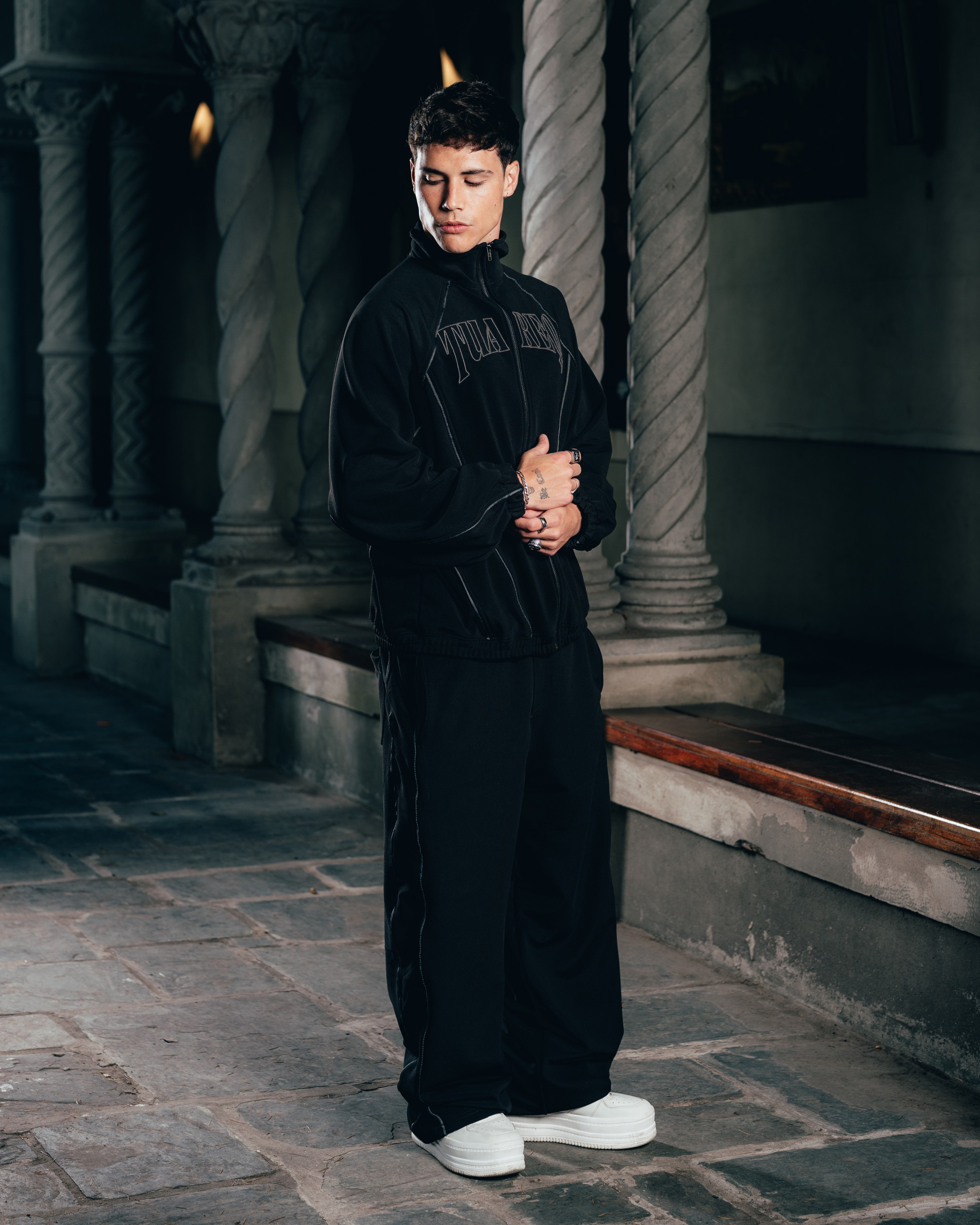 CONJUNTO DEPORTIVO [ WARRIOR ] BLACK