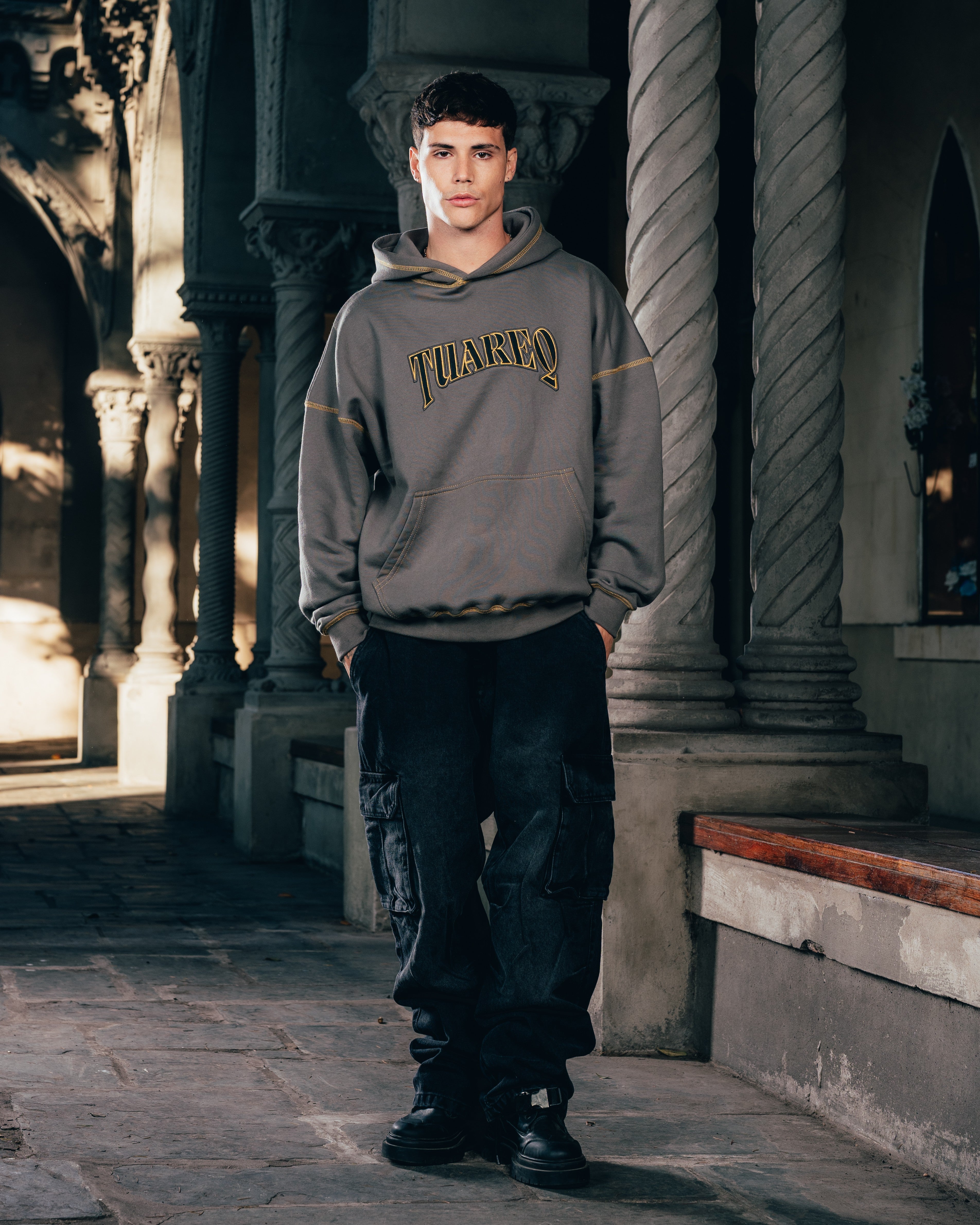 HOODIE [ WARRIOR ] COSTURA CARBON GREY