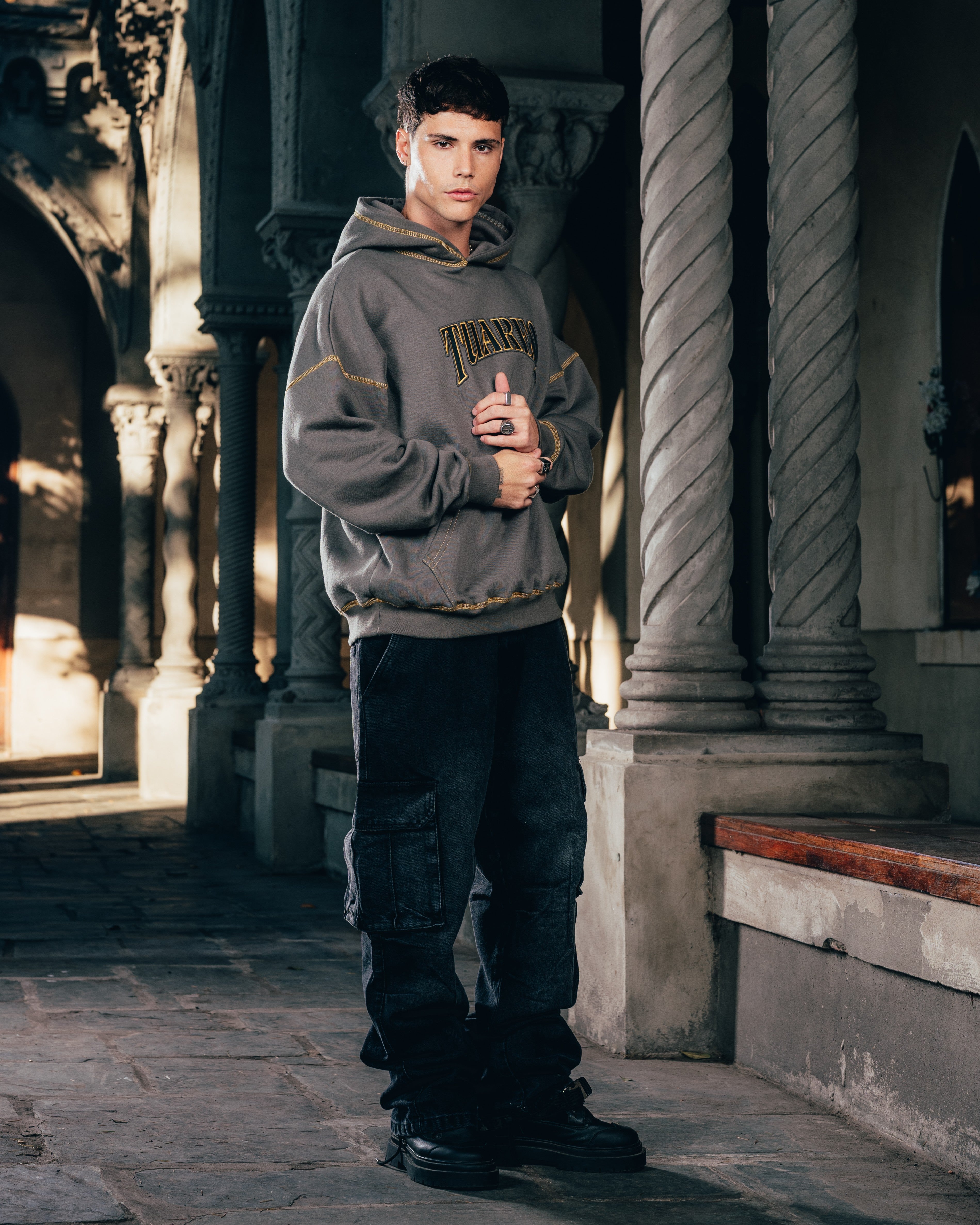 HOODIE [ WARRIOR ] COSTURA CARBON GREY