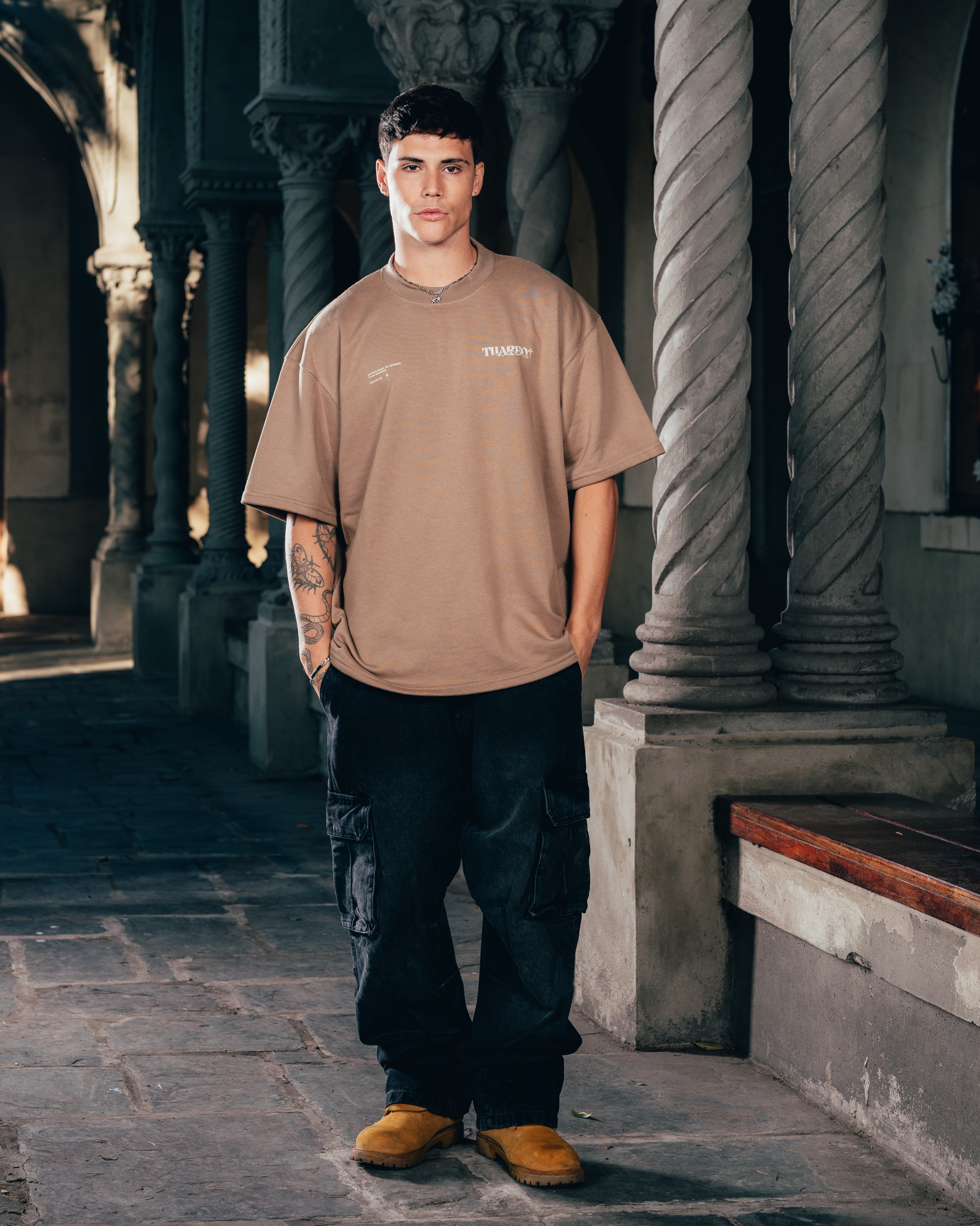 REMERA OVERSIZED [ WARRIOR ] CROWN BROWN