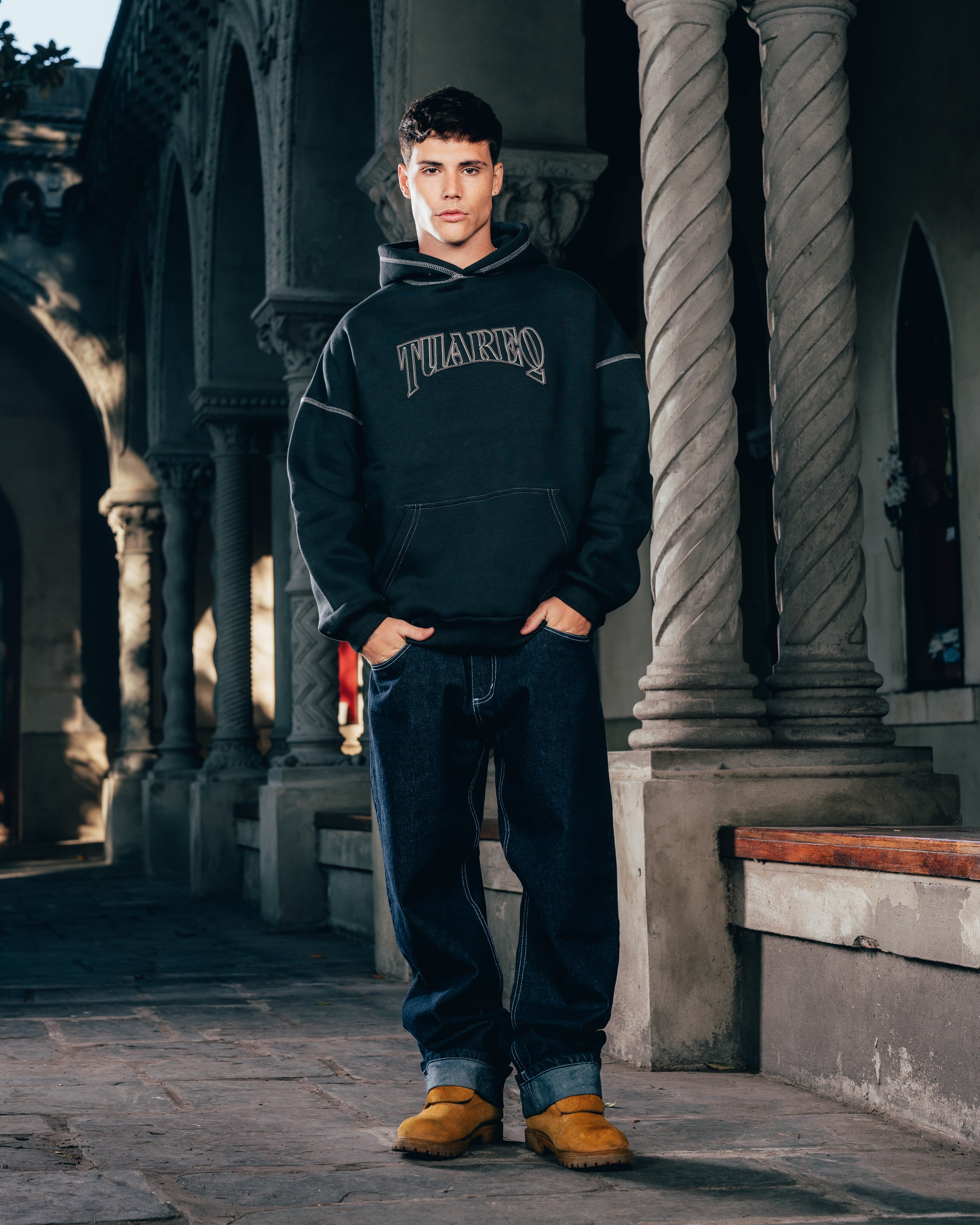 HOODIE [ WARRIOR ] COSTURA BLACK