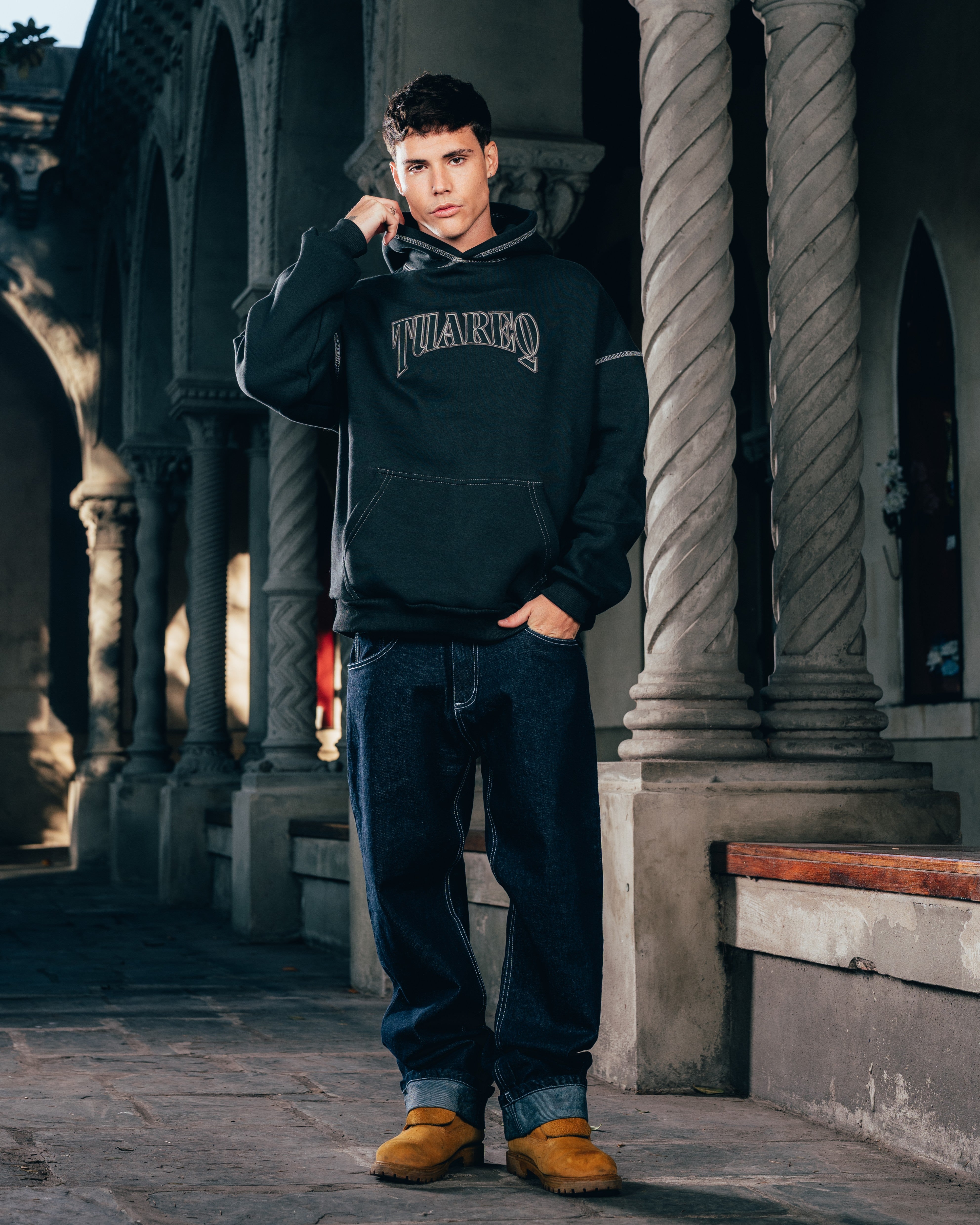 HOODIE [ WARRIOR ] COSTURA BLACK