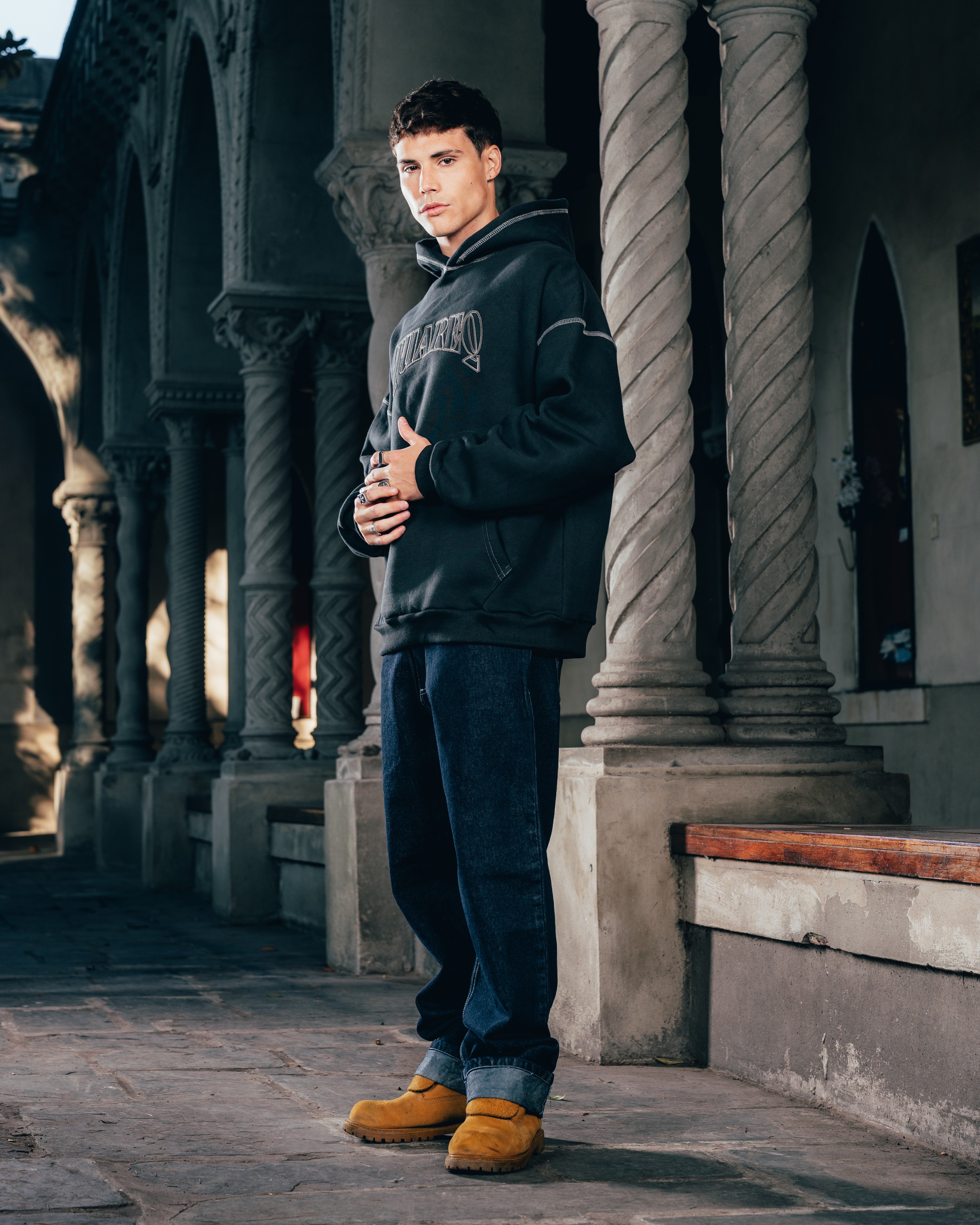 HOODIE [ WARRIOR ] COSTURA BLACK