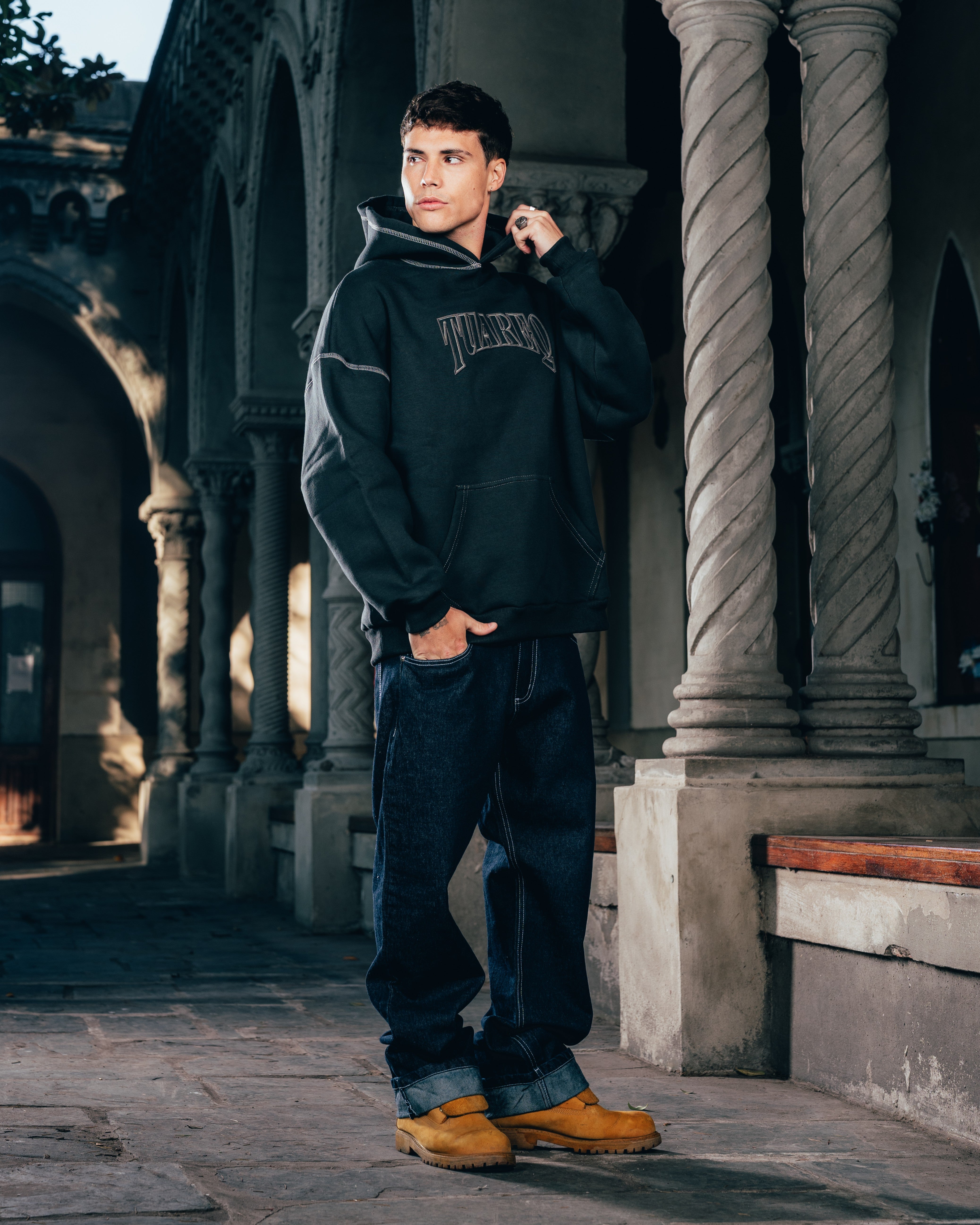 HOODIE [ WARRIOR ] COSTURA BLACK