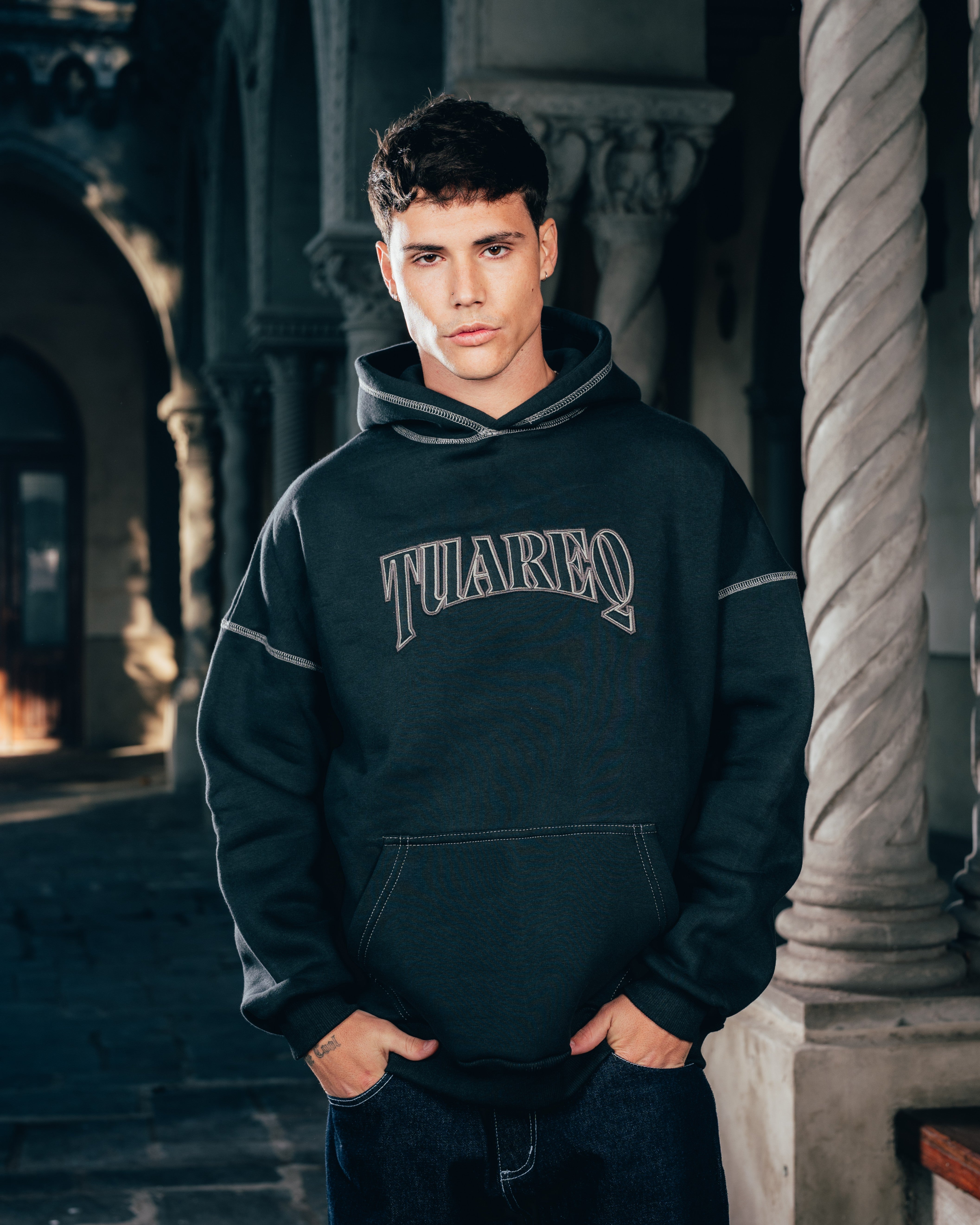 HOODIE [ WARRIOR ] COSTURA BLACK
