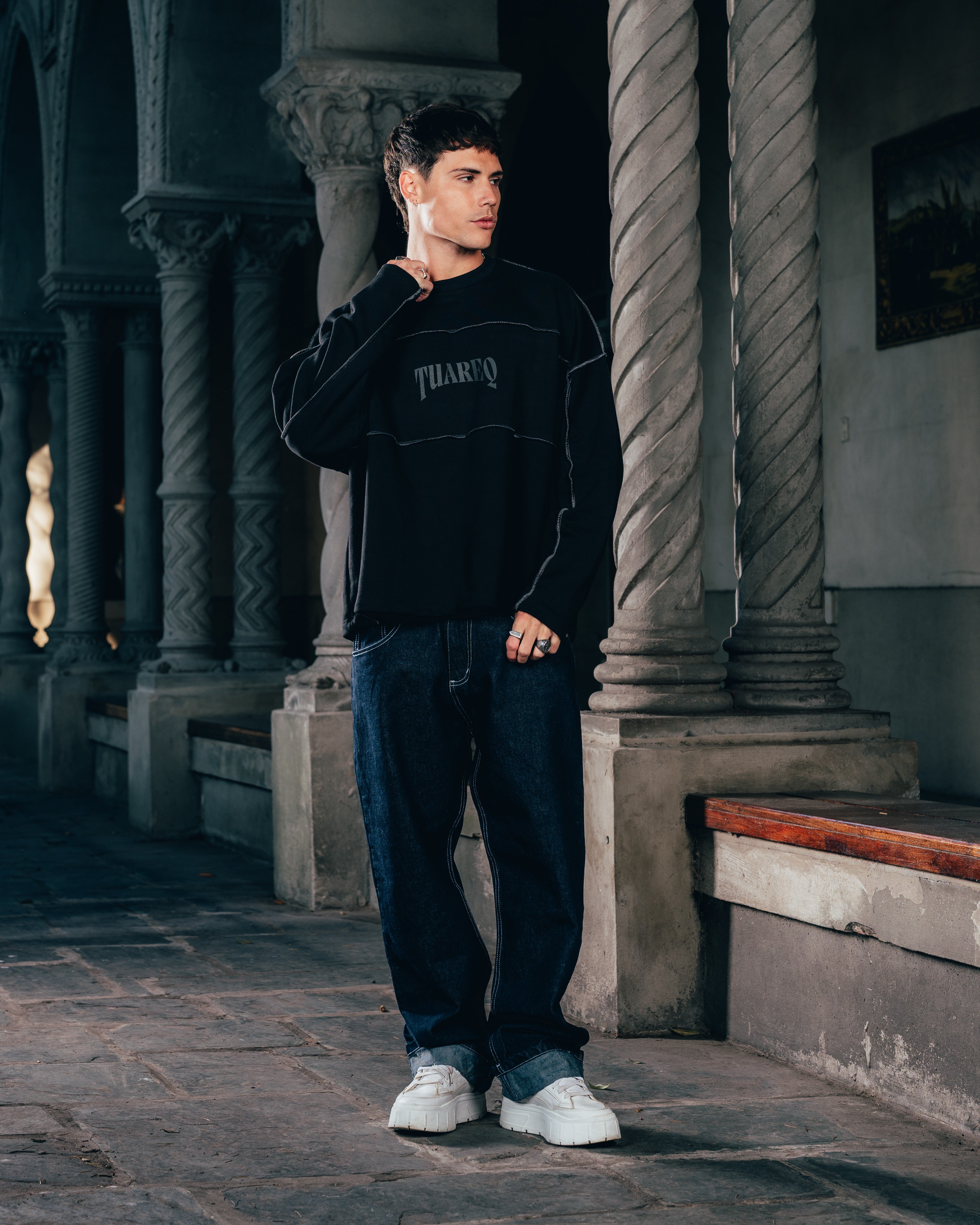 CREWNECK [ WARRIOR ] COSTURA BLACK