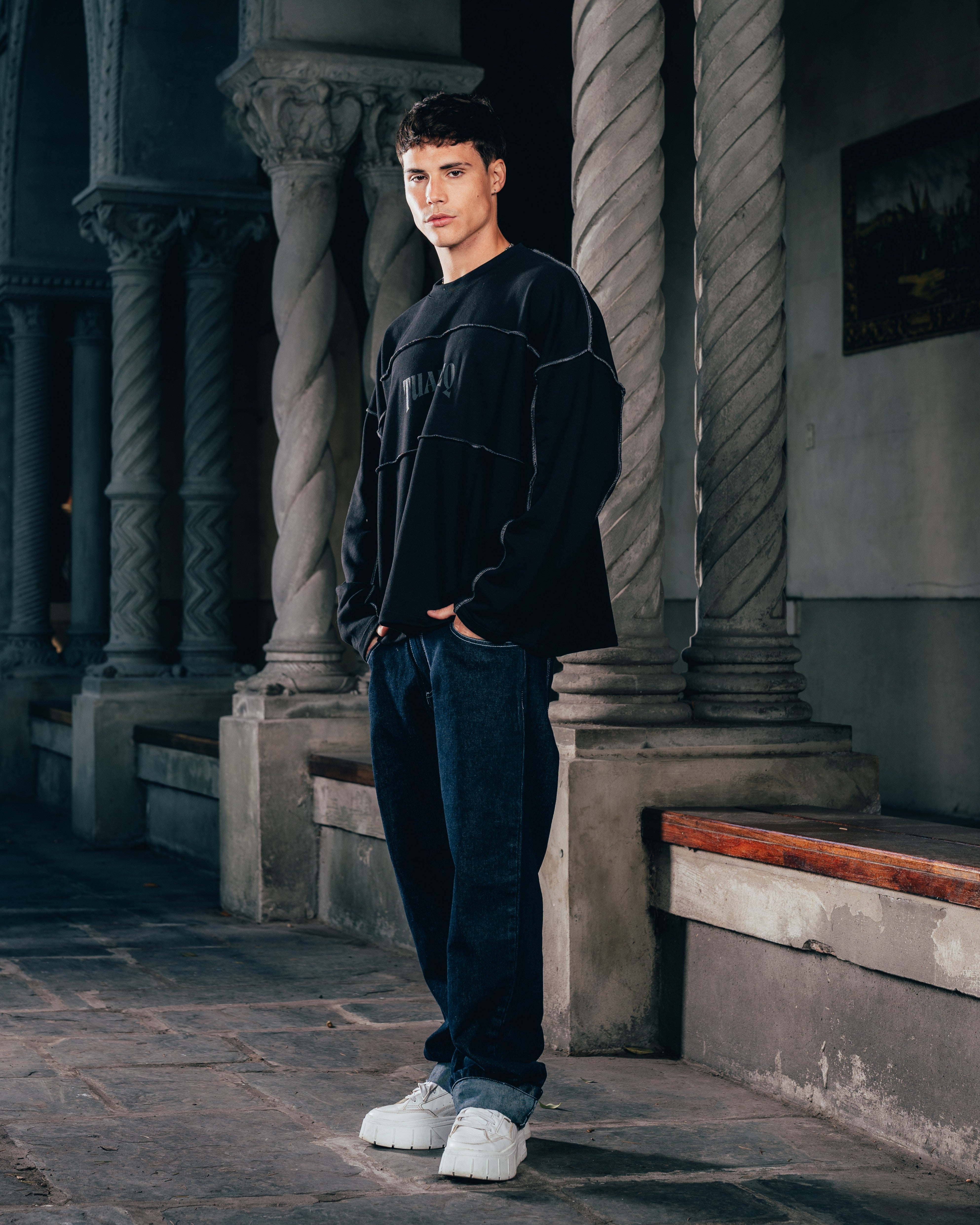 CREWNECK [ WARRIOR ] COSTURA BLACK