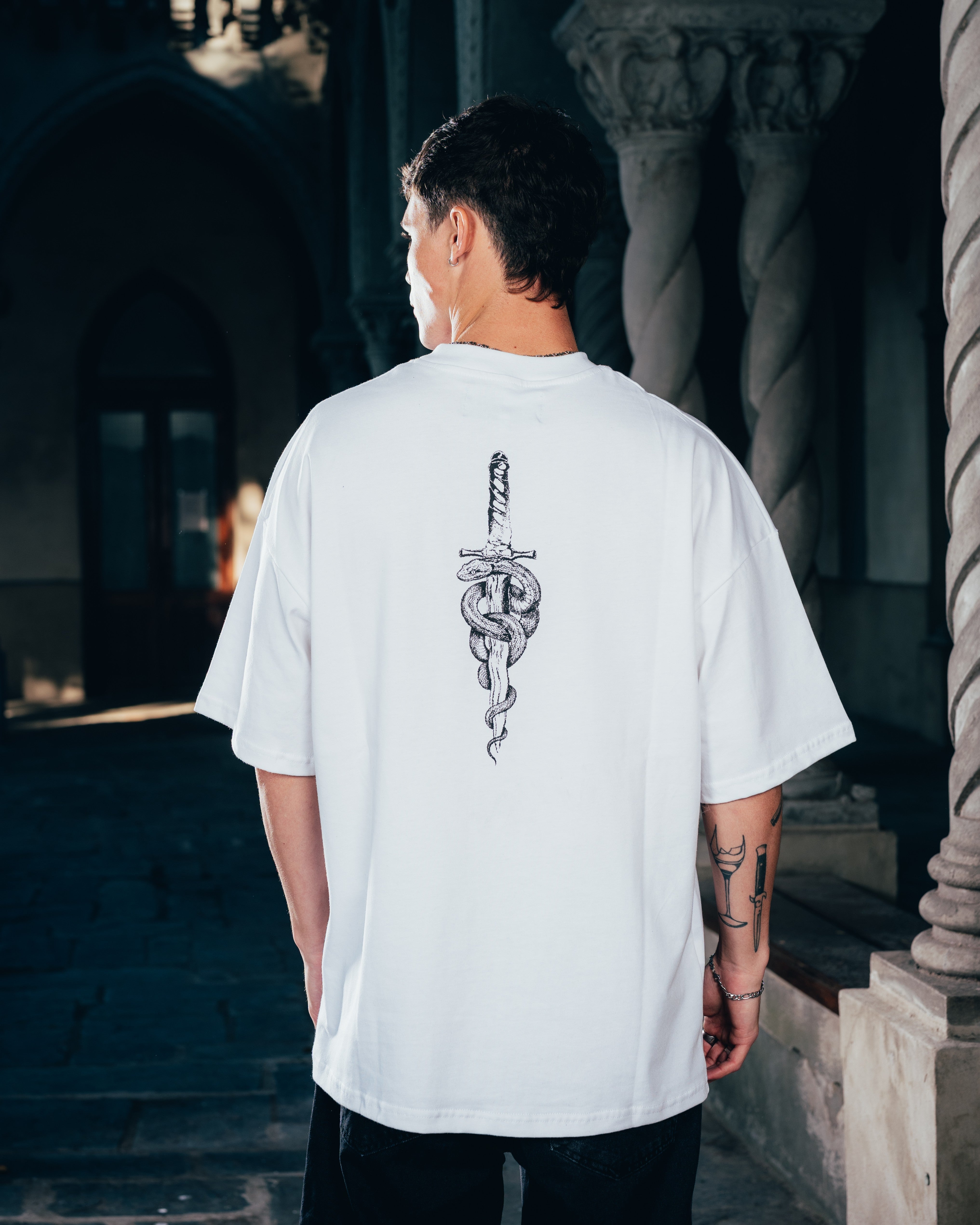 REMERA OVERSIZED [ WARRIOR ] SNAKE WHITE