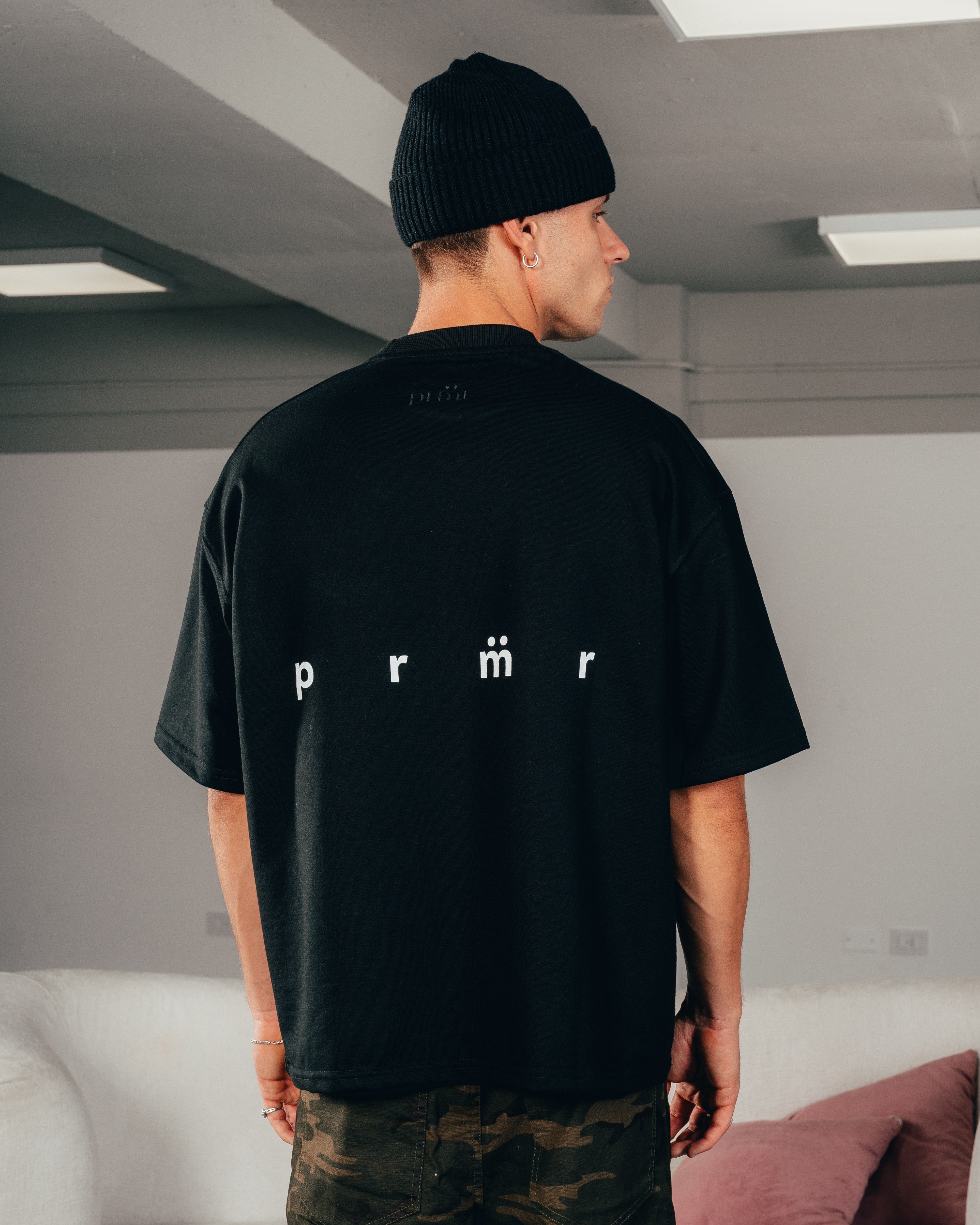 REMERA EXTRA PESADA SEMIOVER LETTER [ PRIMARI ] BLACK