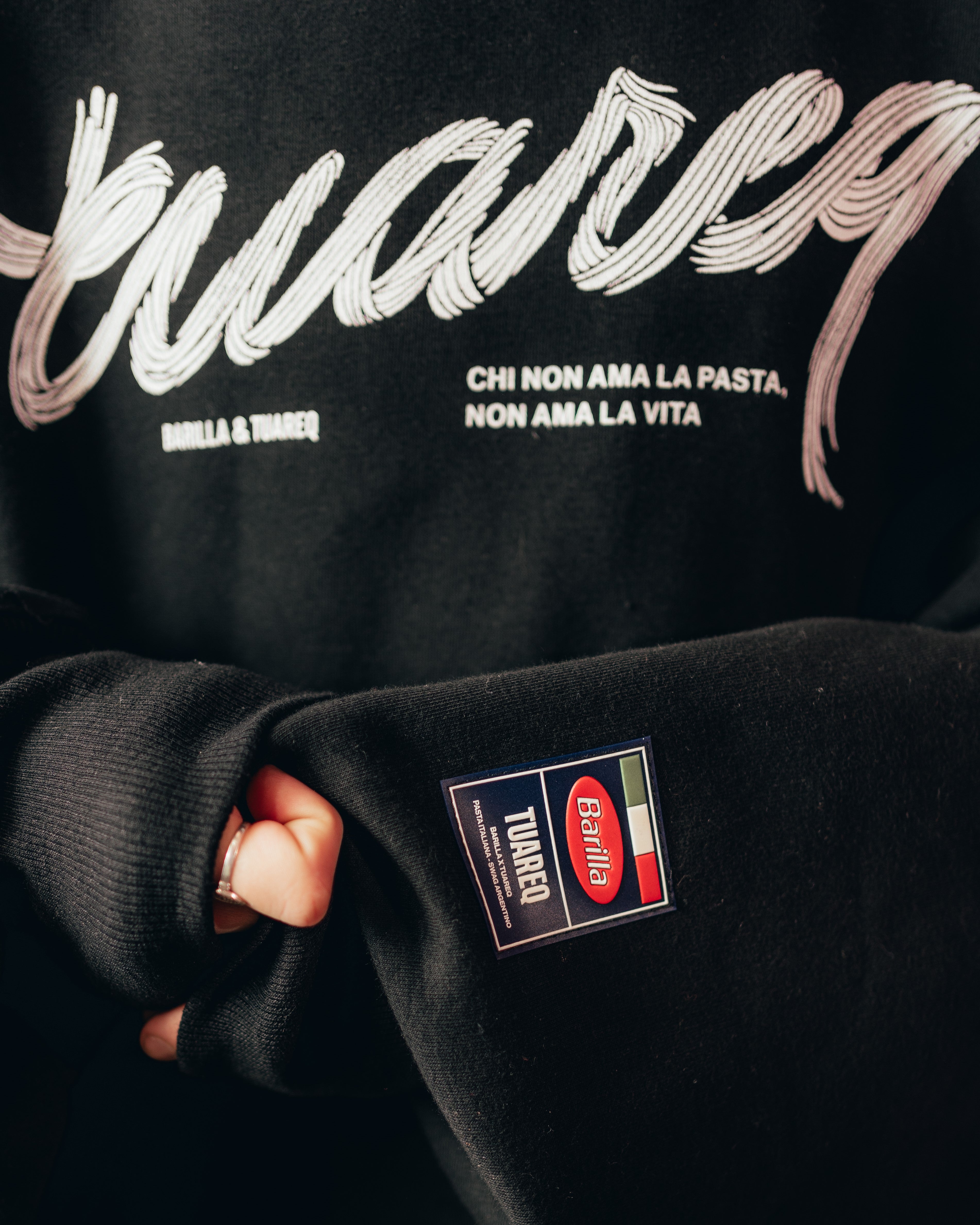 HOODIE PESADO [ BARILLA ] SPAGHETTI BLACK