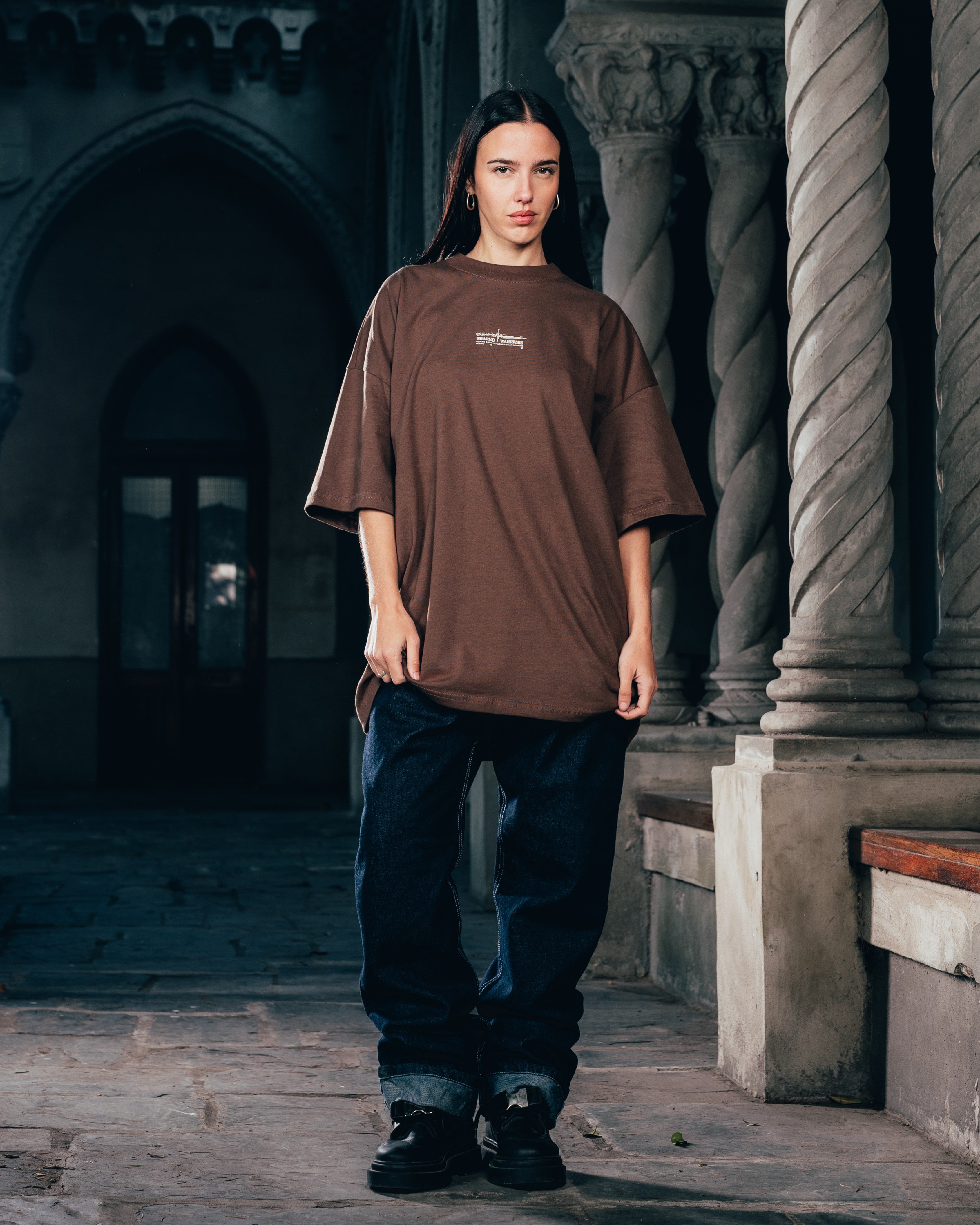 REMERA OVERSIZED [ WARRIOR ] DAGGER CHOCOLATE
