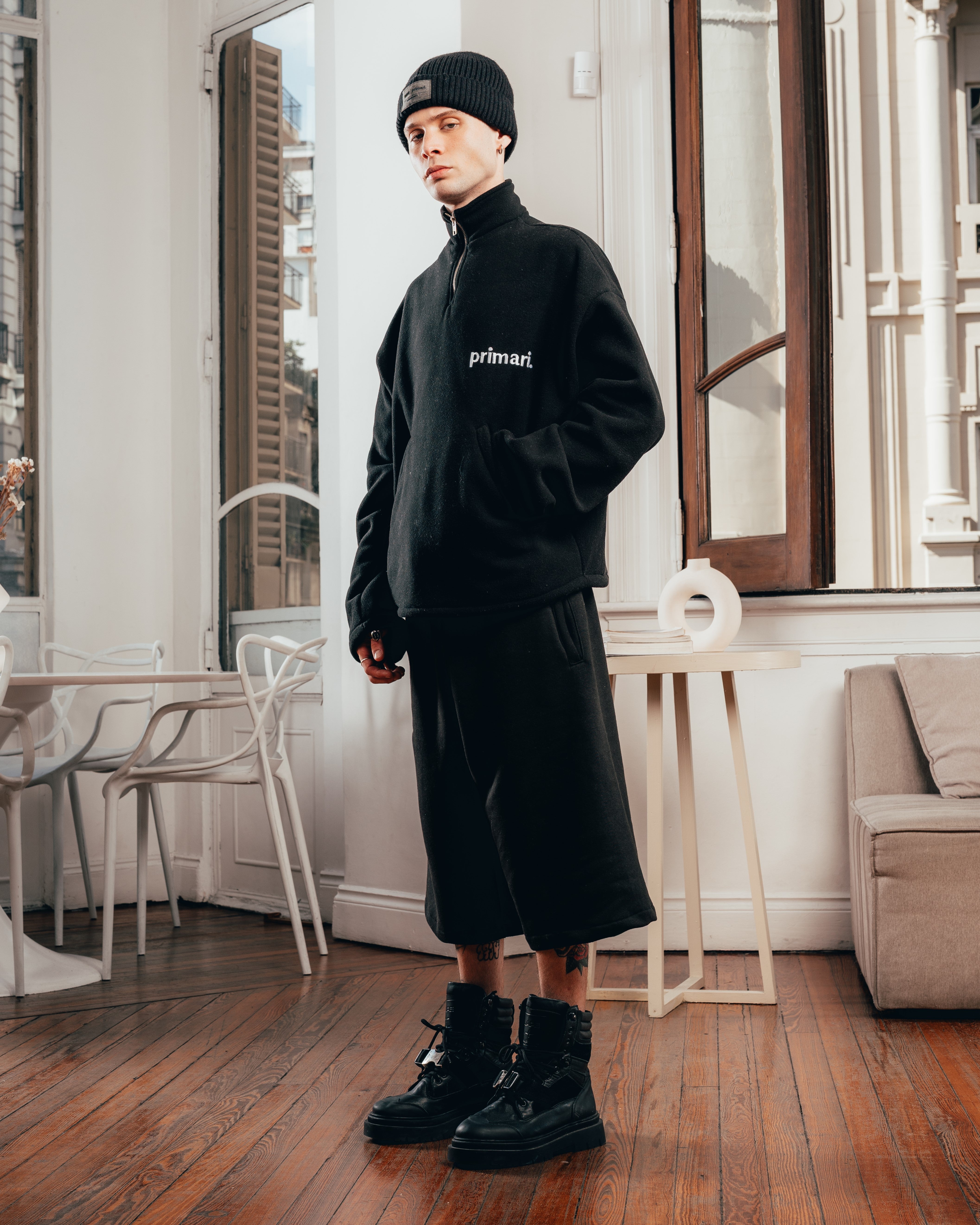 CREWNECK POLAR GRUESO [ PRIMARI ] BLACK