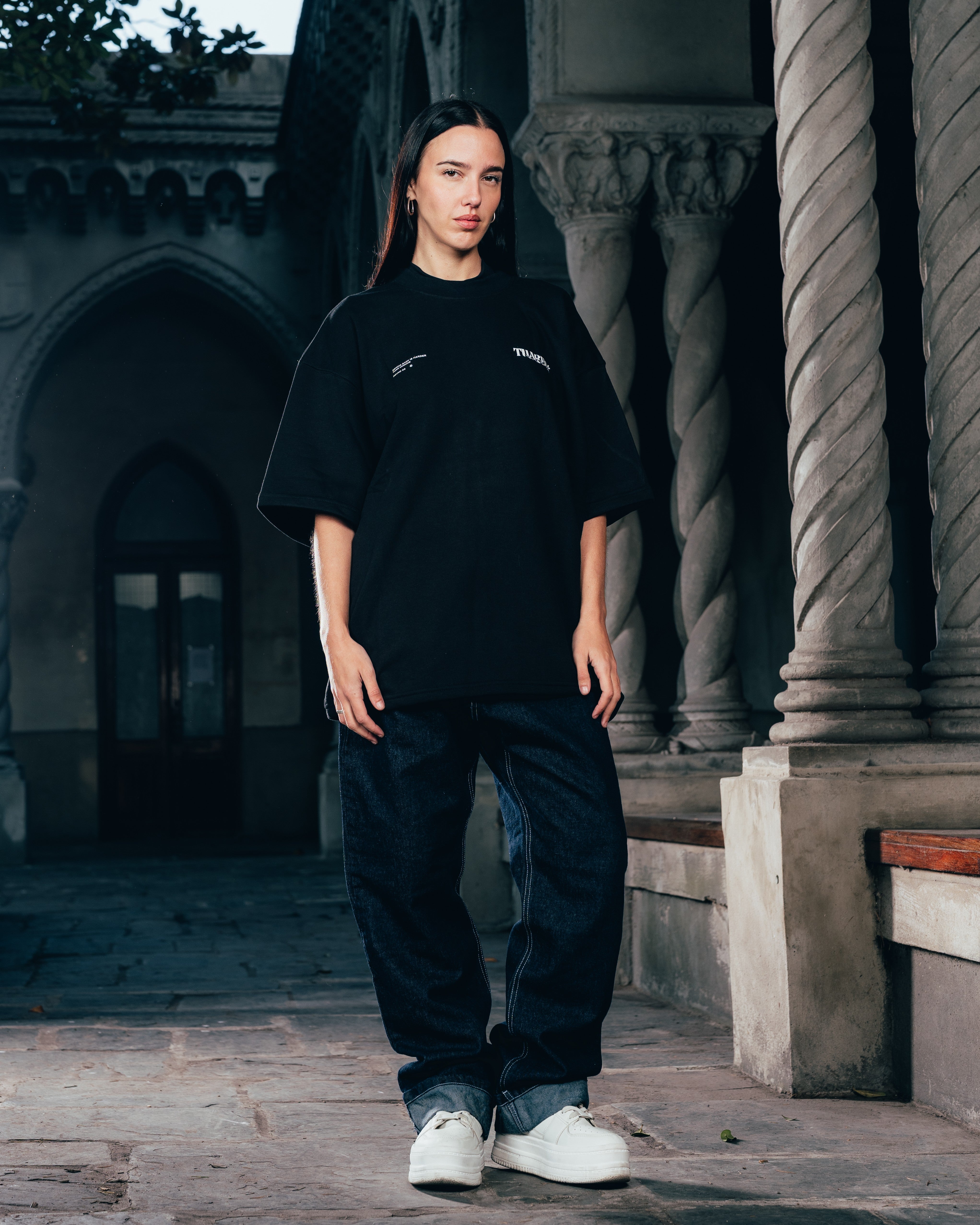 REMERA OVERSIZED [ WARRIOR ] CROWN BLACK