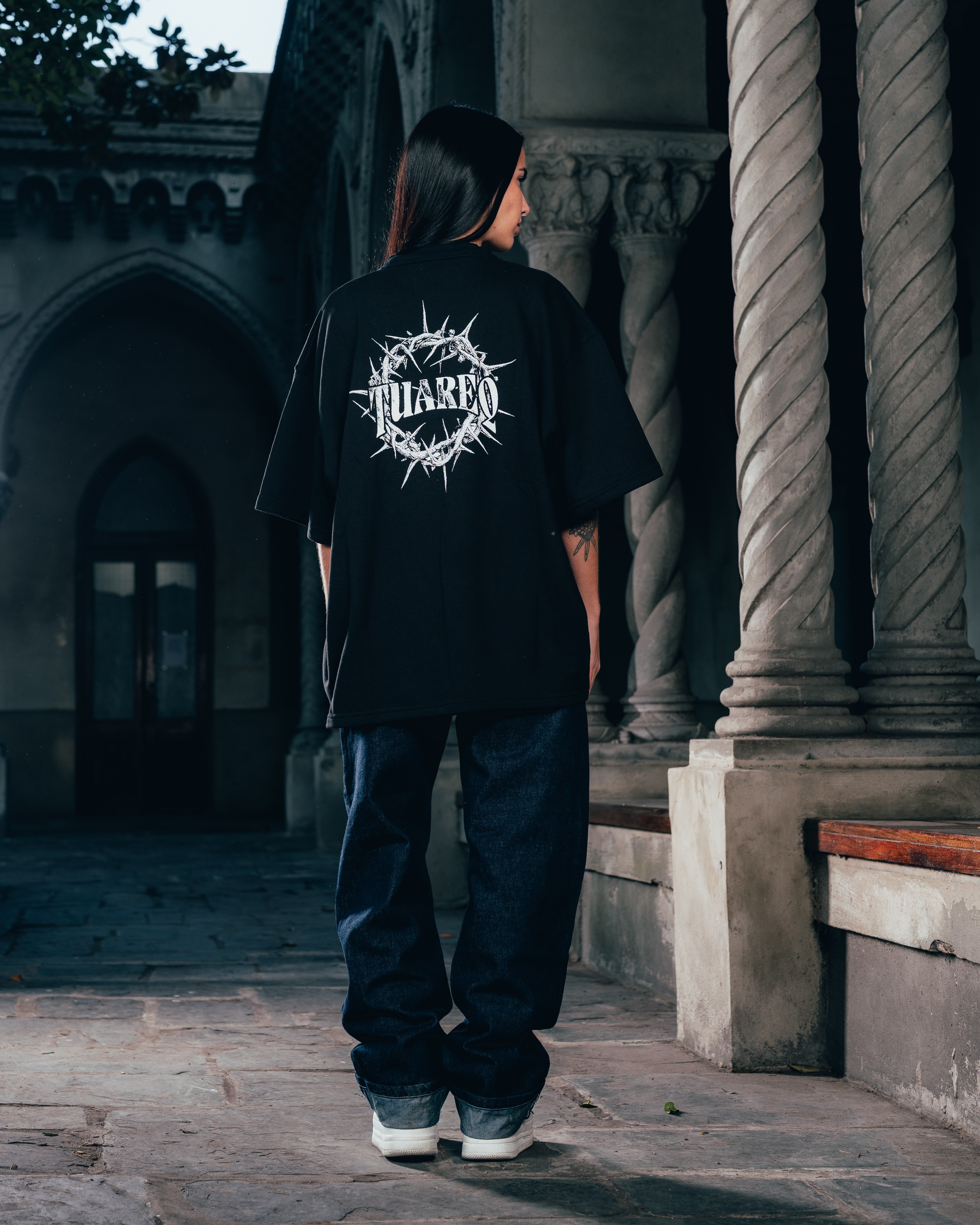 REMERA OVERSIZED [ WARRIOR ] CROWN BLACK