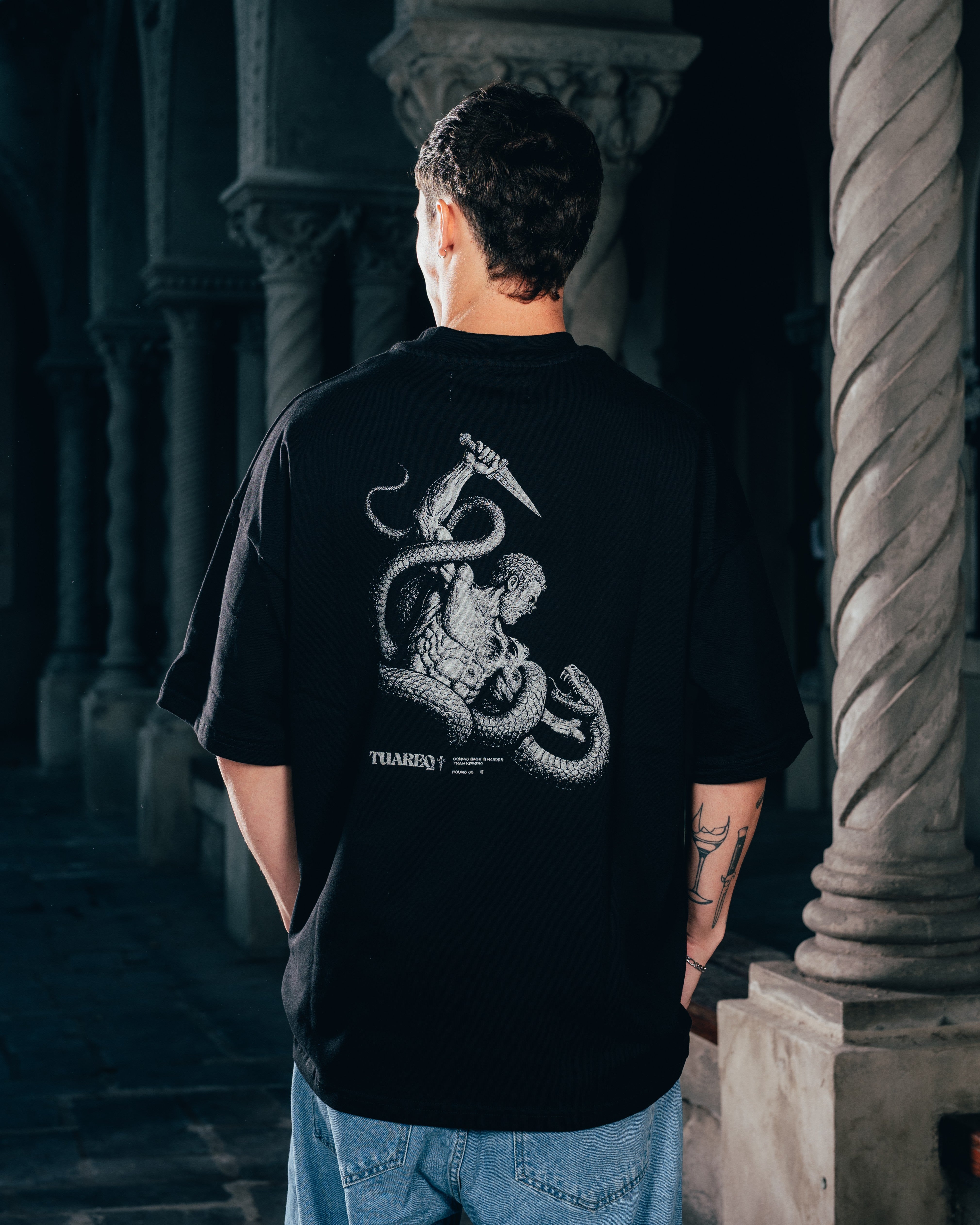 REMERA OVERSIZED [ WARRIOR ] VIPER BLACK