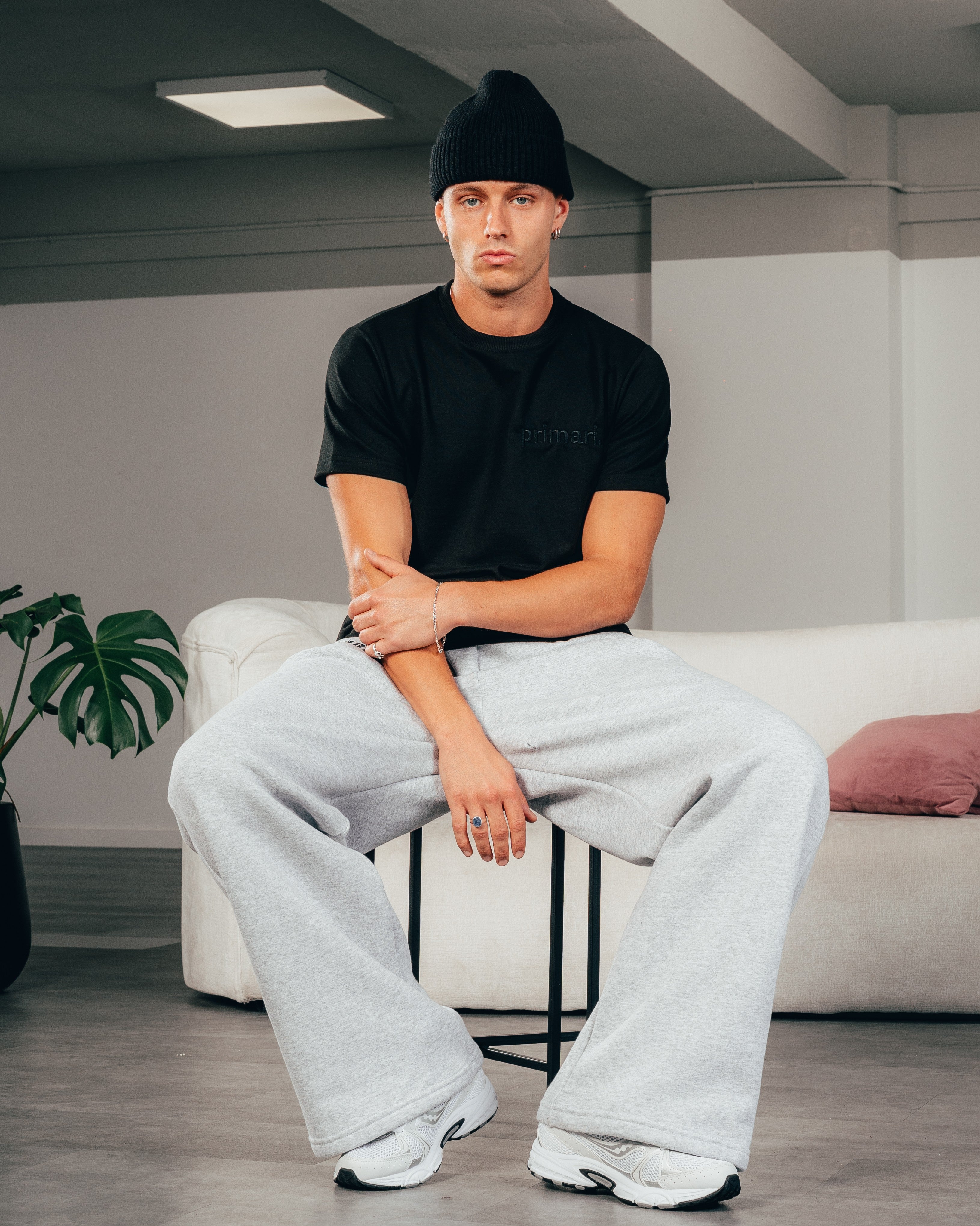 REMERA REGULAR FIT [ PRIMARI ] BLACK