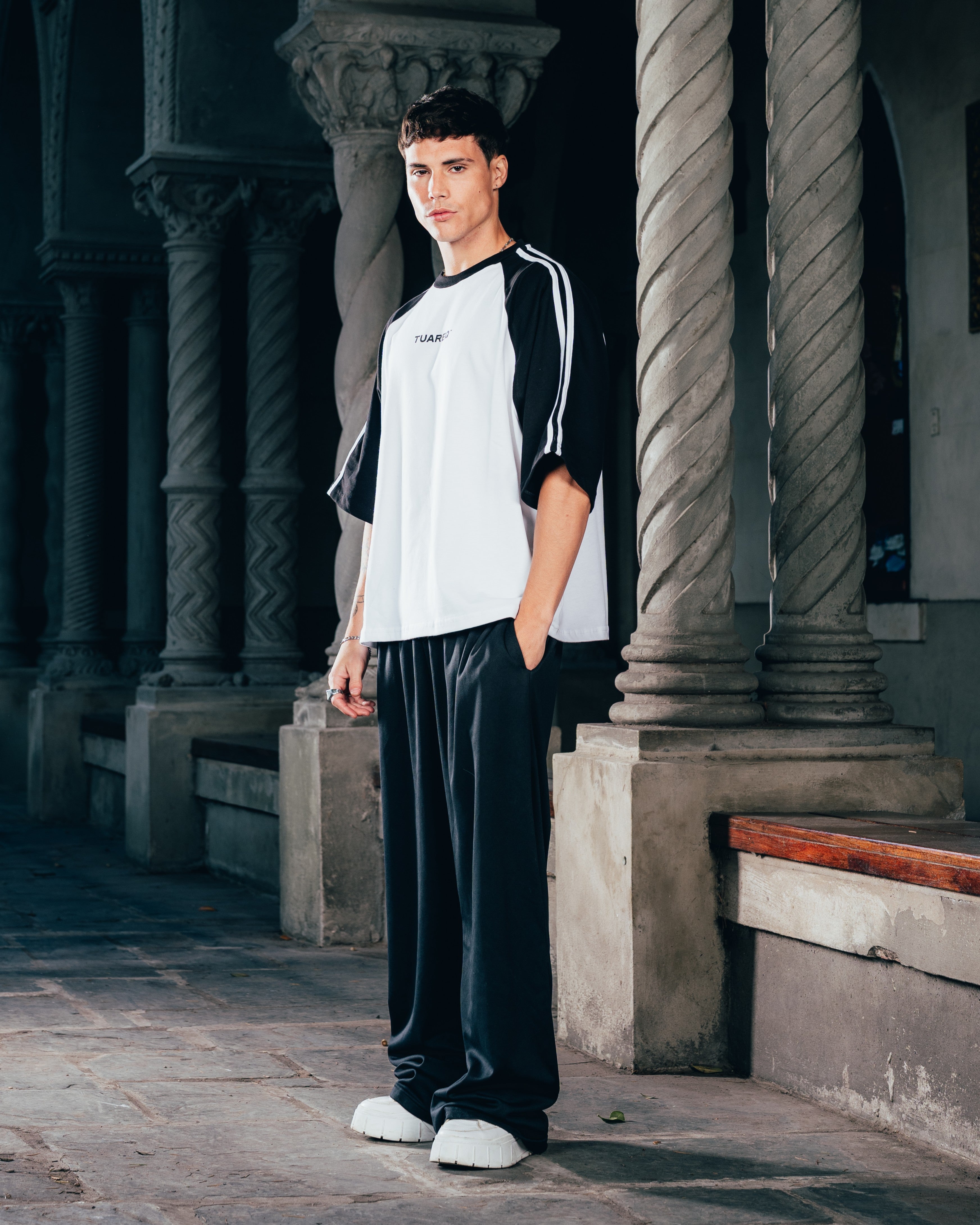 REMERA OVERSIZED [ WARRIOR ] RANGLAN