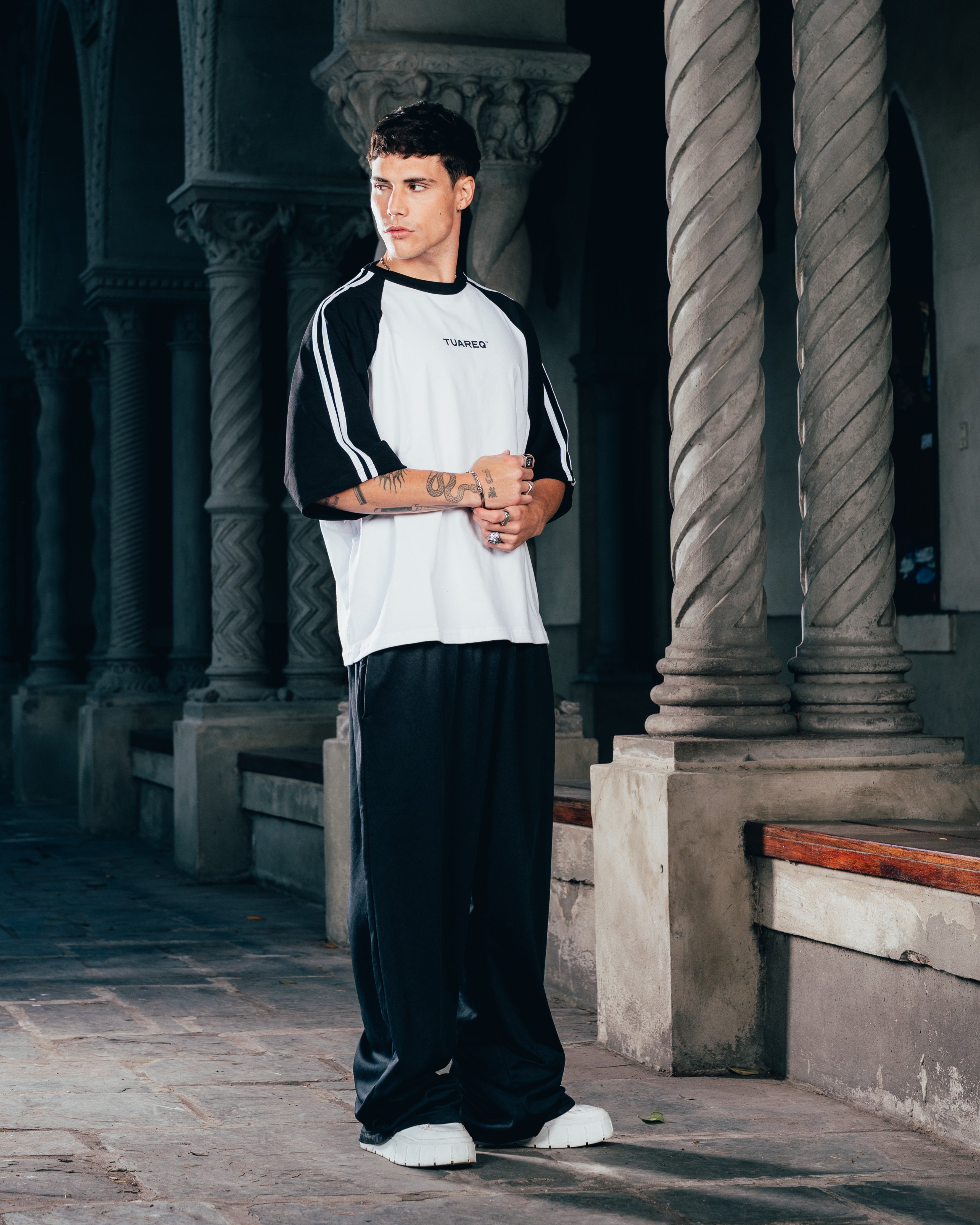 REMERA OVERSIZED [ WARRIOR ] RANGLAN